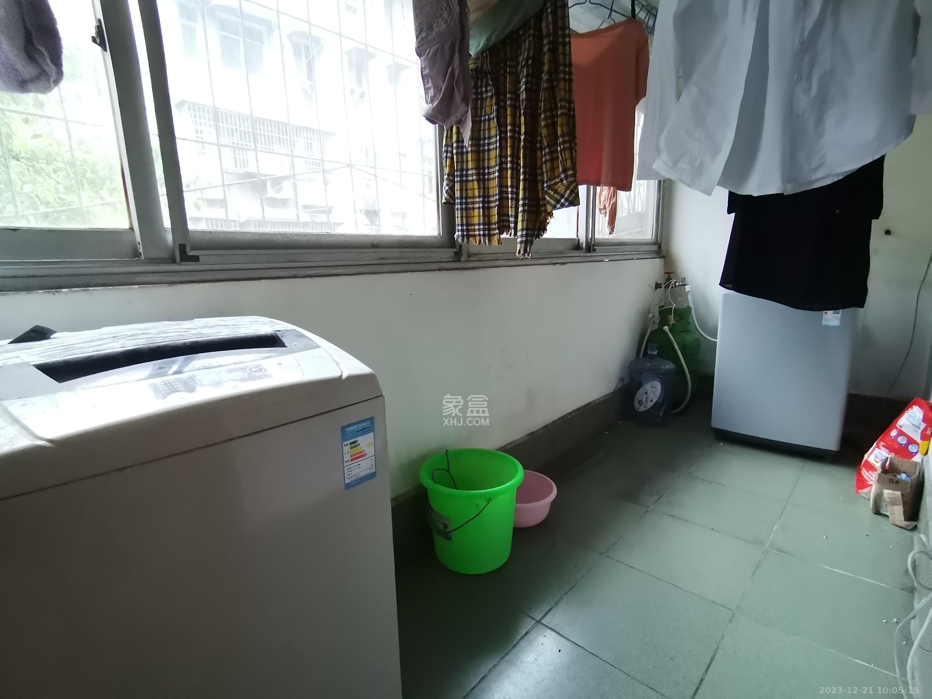 官塘沖社區(qū)建安小區(qū)  2室2廳1衛(wèi)    1400.0元/月室內(nèi)圖