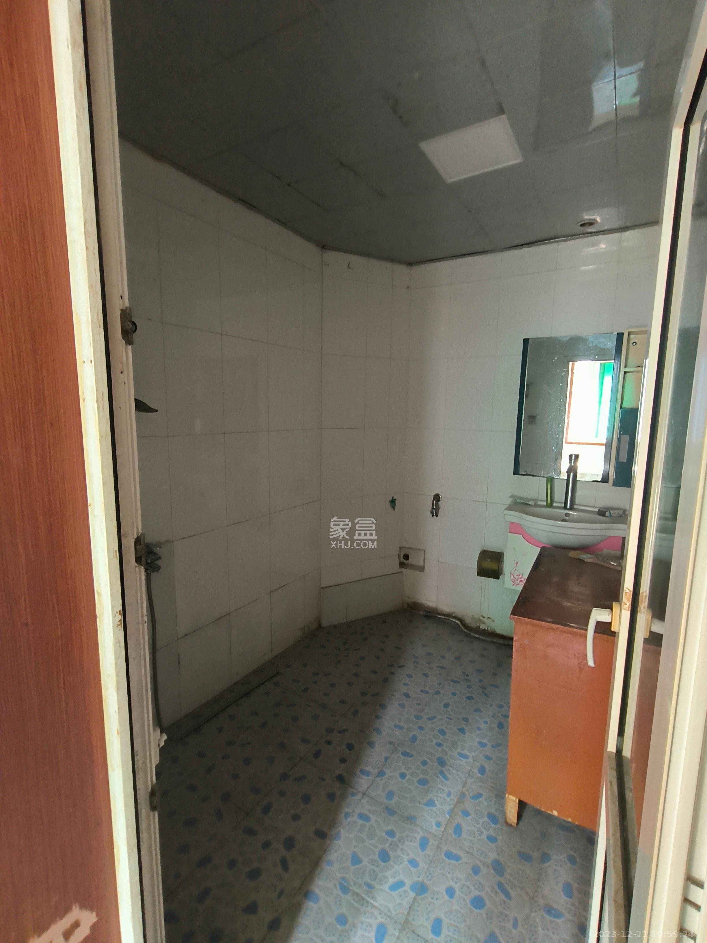 大桥三区  3室1厅1卫   1800.00元/月室内图