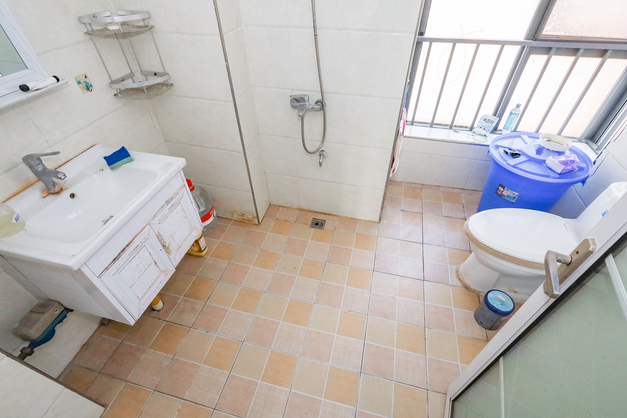 中城丽景香山园  4室2厅2卫    160.0万卫生间