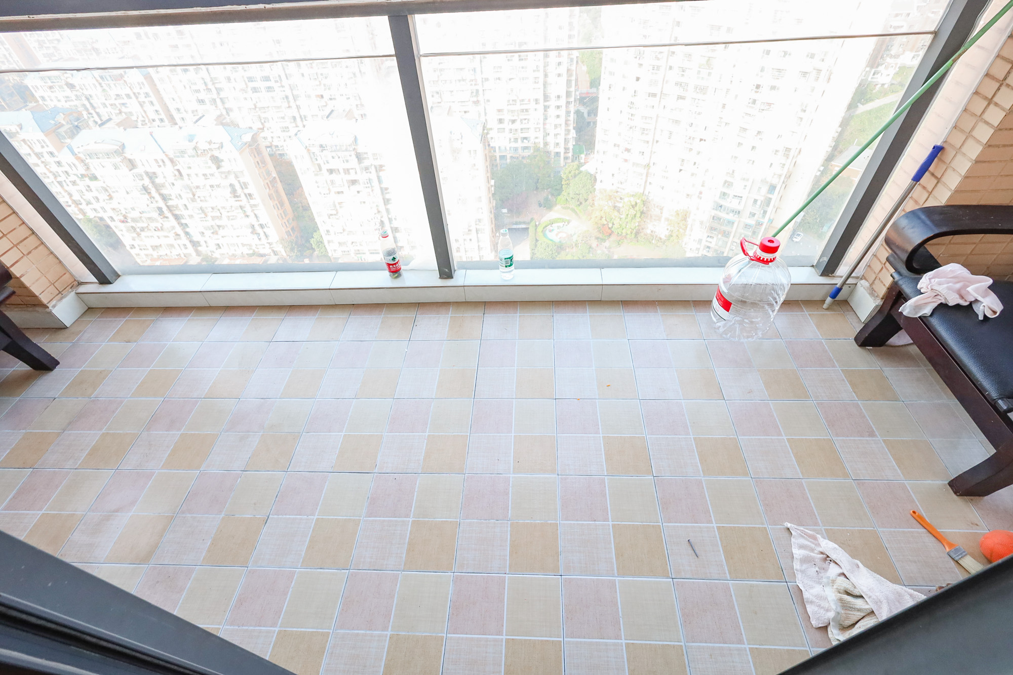 中城丽景香山园  4室2厅2卫    160.0万阳台