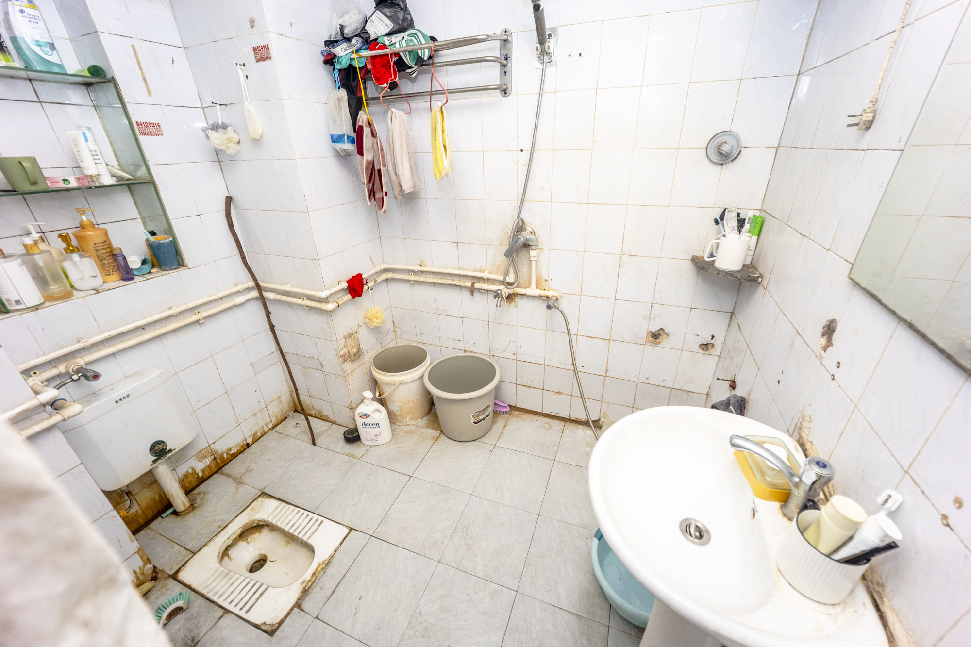 海利宿舍  3室2厅1卫    68.8万卫生间