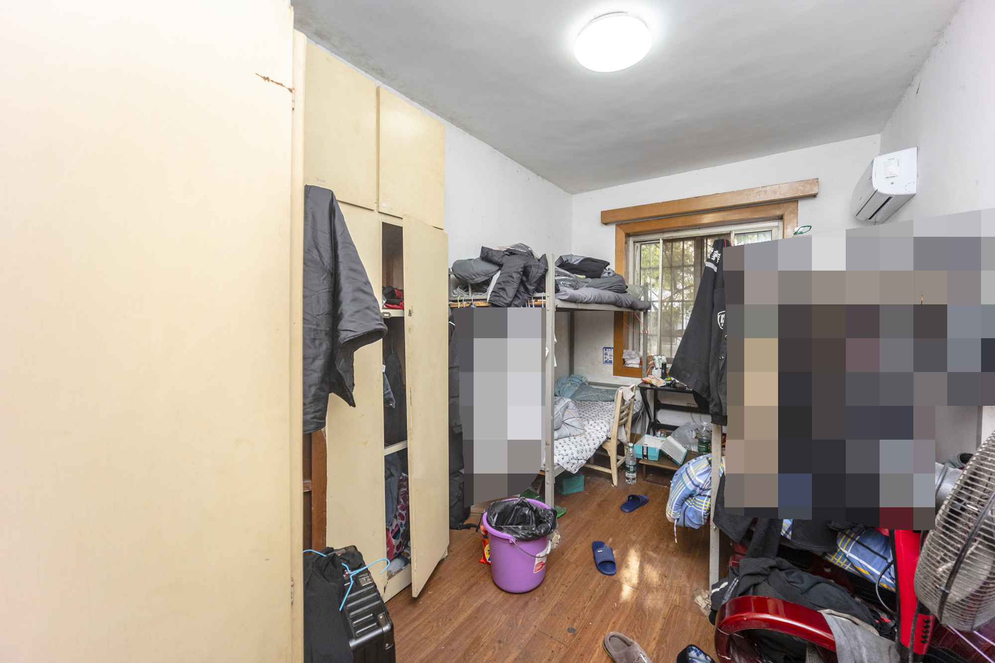 海利宿舍  3室2厅1卫    68.8万卧室