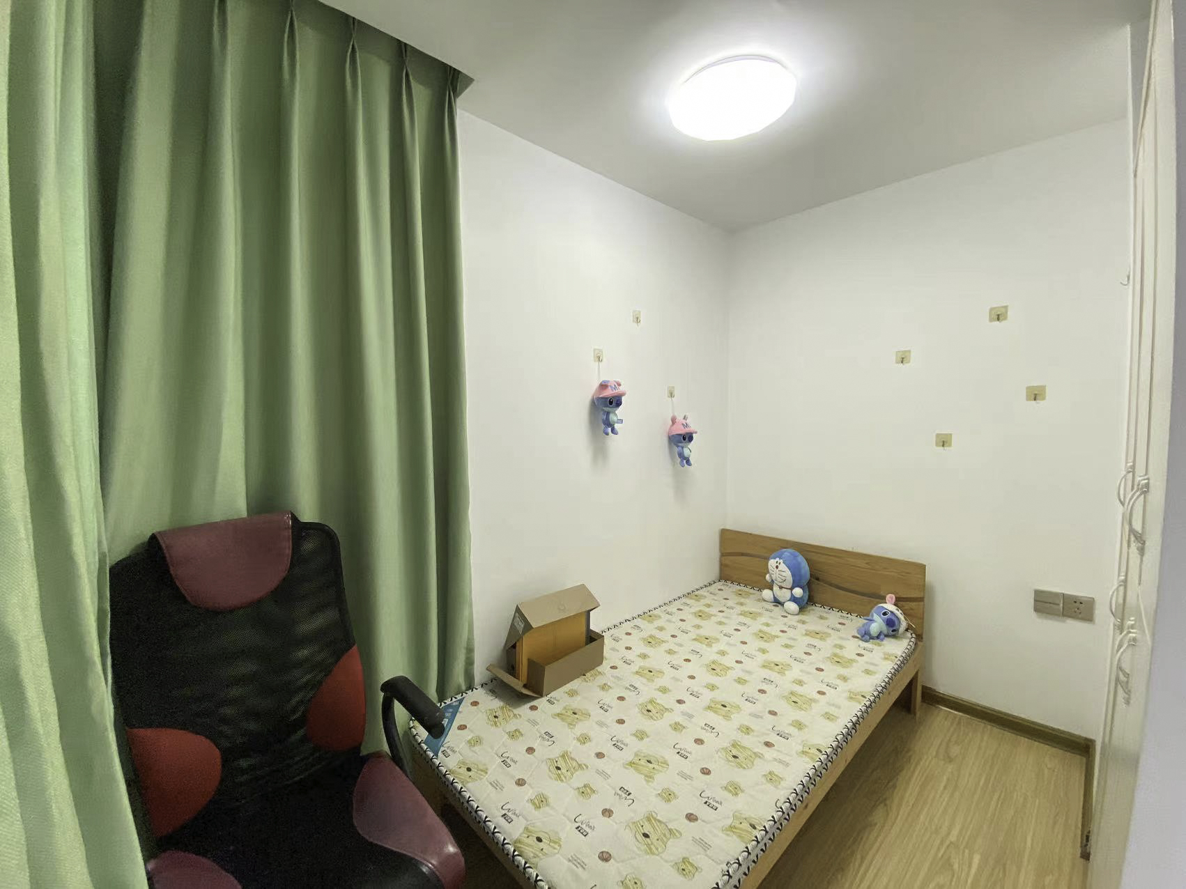 汇景豪庭  1室1厅1卫   52.00万卧室