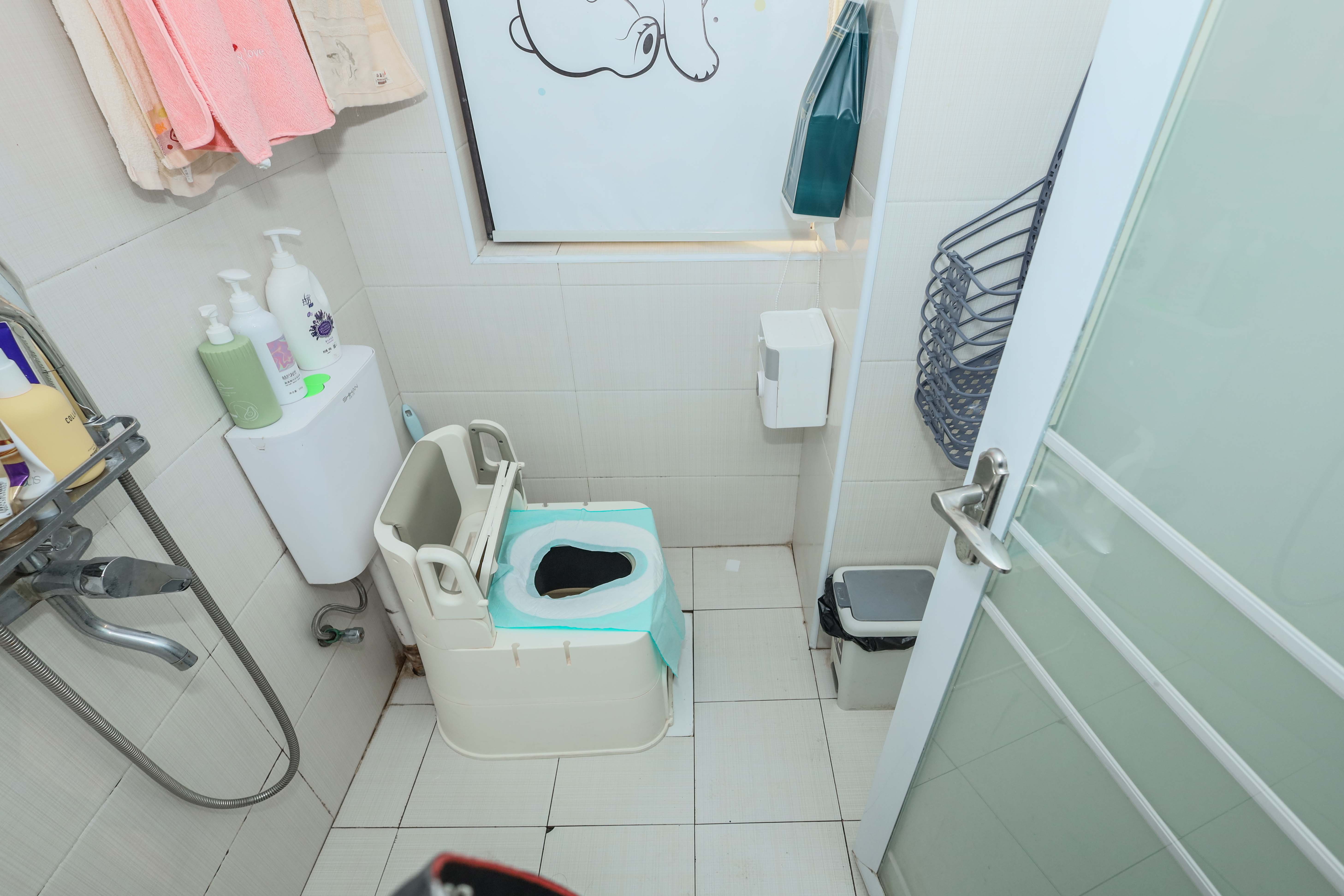 麓谷星辰  2室2厅1卫   85.00万卫生间