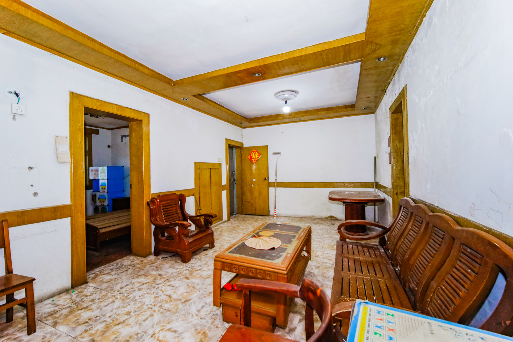 南园小区  3室2厅1卫    47.0万 南园小区  3室2厅1卫    47.0万客厅