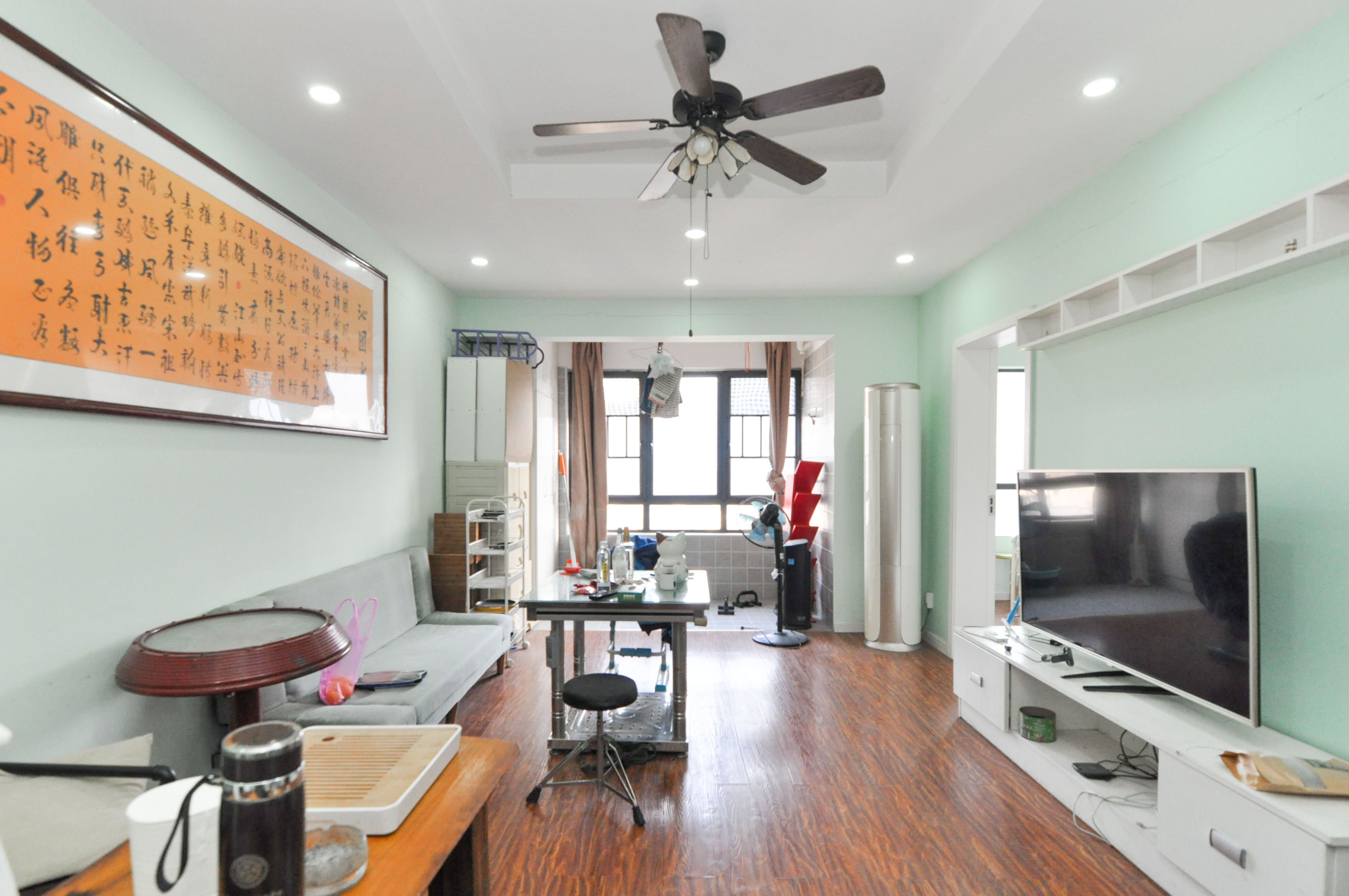 中海梅溪湖壹号  3室2厅1卫    125.0万 中海梅溪湖壹号  3室2厅1卫    125.0万客厅