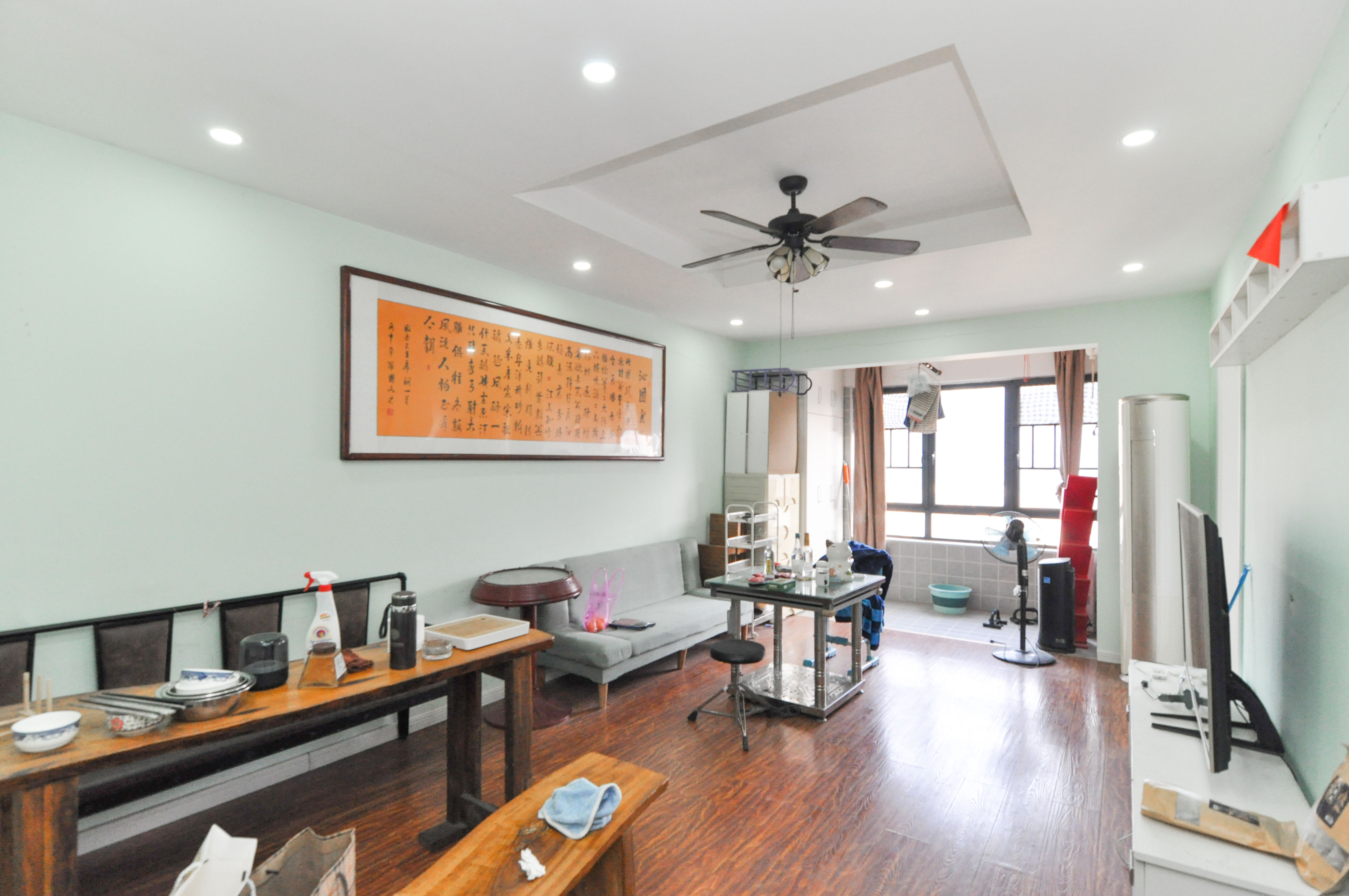 中海梅溪湖壹号  3室2厅1卫    125.0万 中海梅溪湖壹号  3室2厅1卫    125.0万客厅