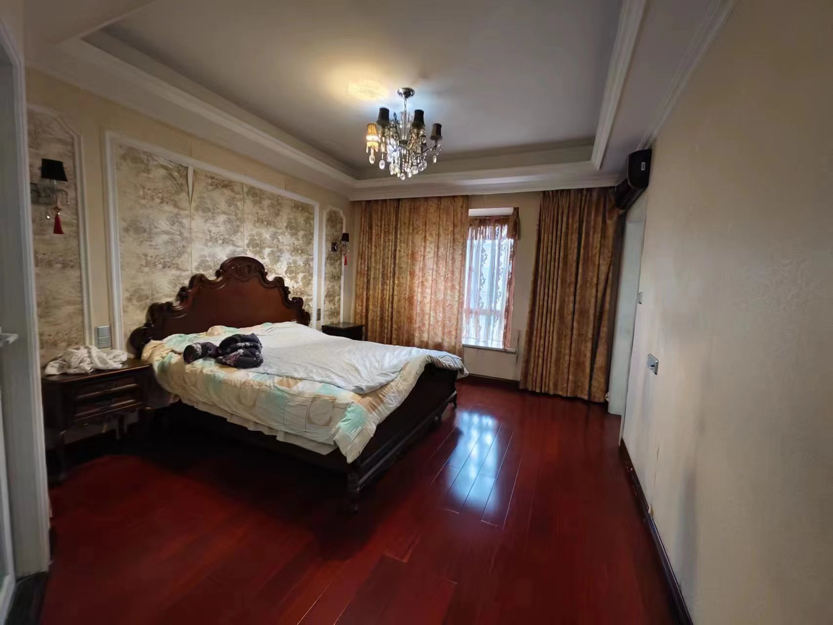 天鹅花园 6室3厅4卫 118.0万 天鹅花园 6室3厅4卫 118.0万室内图