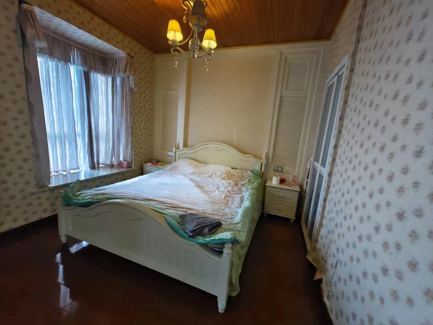 天鹅花园 6室3厅4卫 118.0万 天鹅花园 6室3厅4卫 118.0万室内图