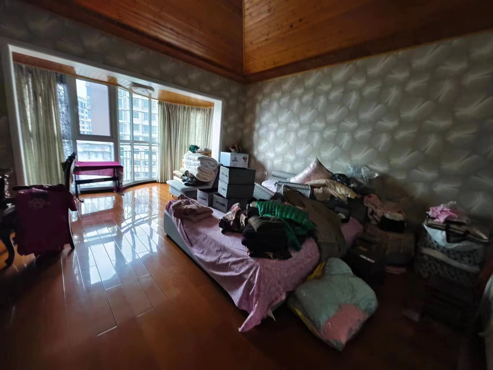 天鹅花园 6室3厅4卫 118.0万 天鹅花园 6室3厅4卫 118.0万室内图