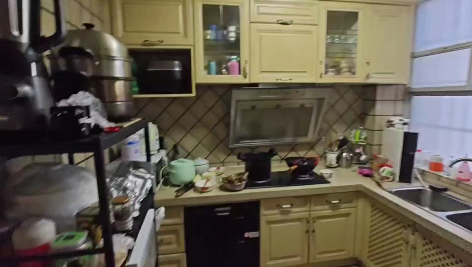 天鹅花园 6室3厅4卫 118.0万 天鹅花园 6室3厅4卫 118.0万室内图