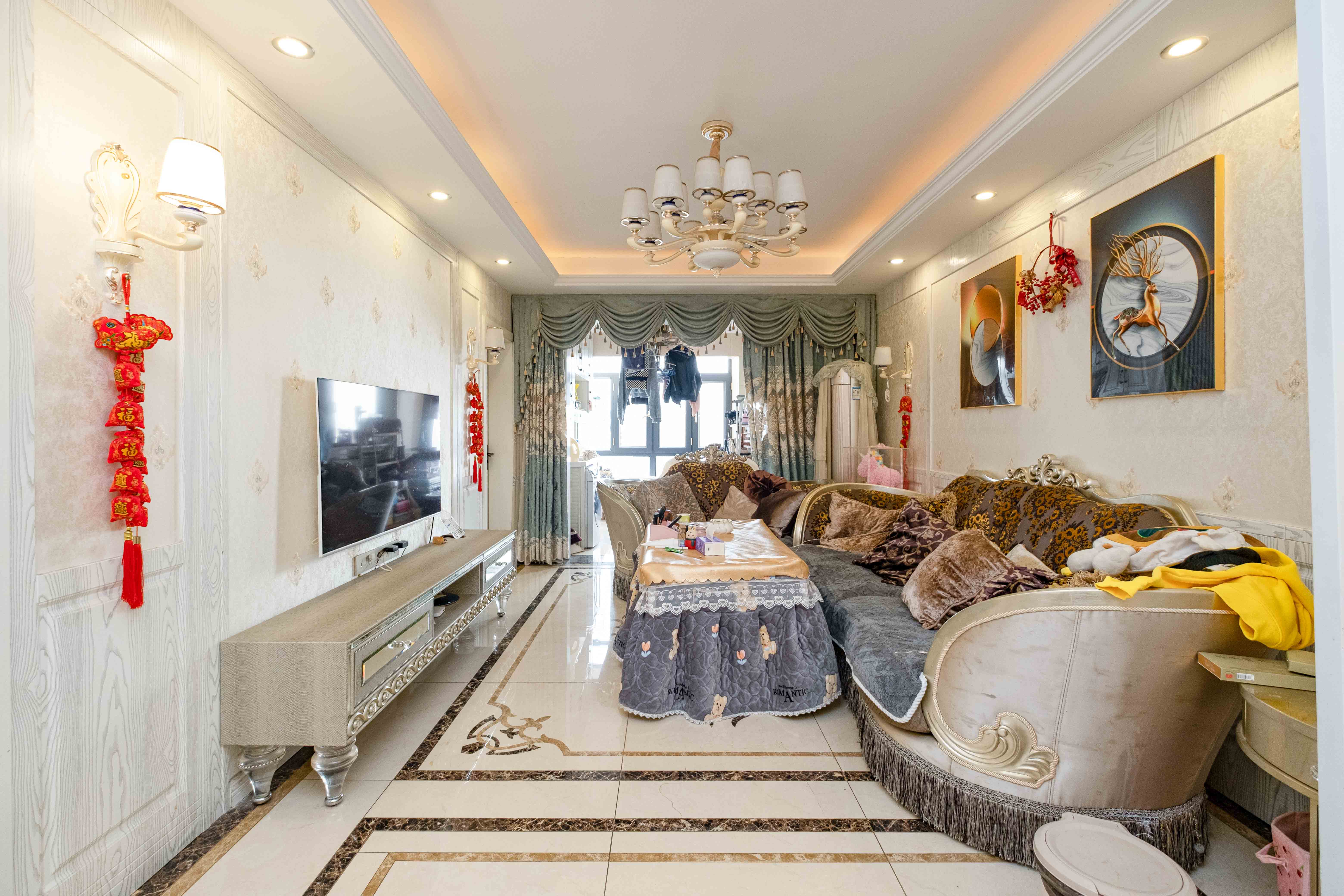 汇金城/嘉华城(二期、三期) 3室2厅2卫 108.8万 汇金城/嘉华城(二期、三期) 3室2厅2卫 108.8万客厅