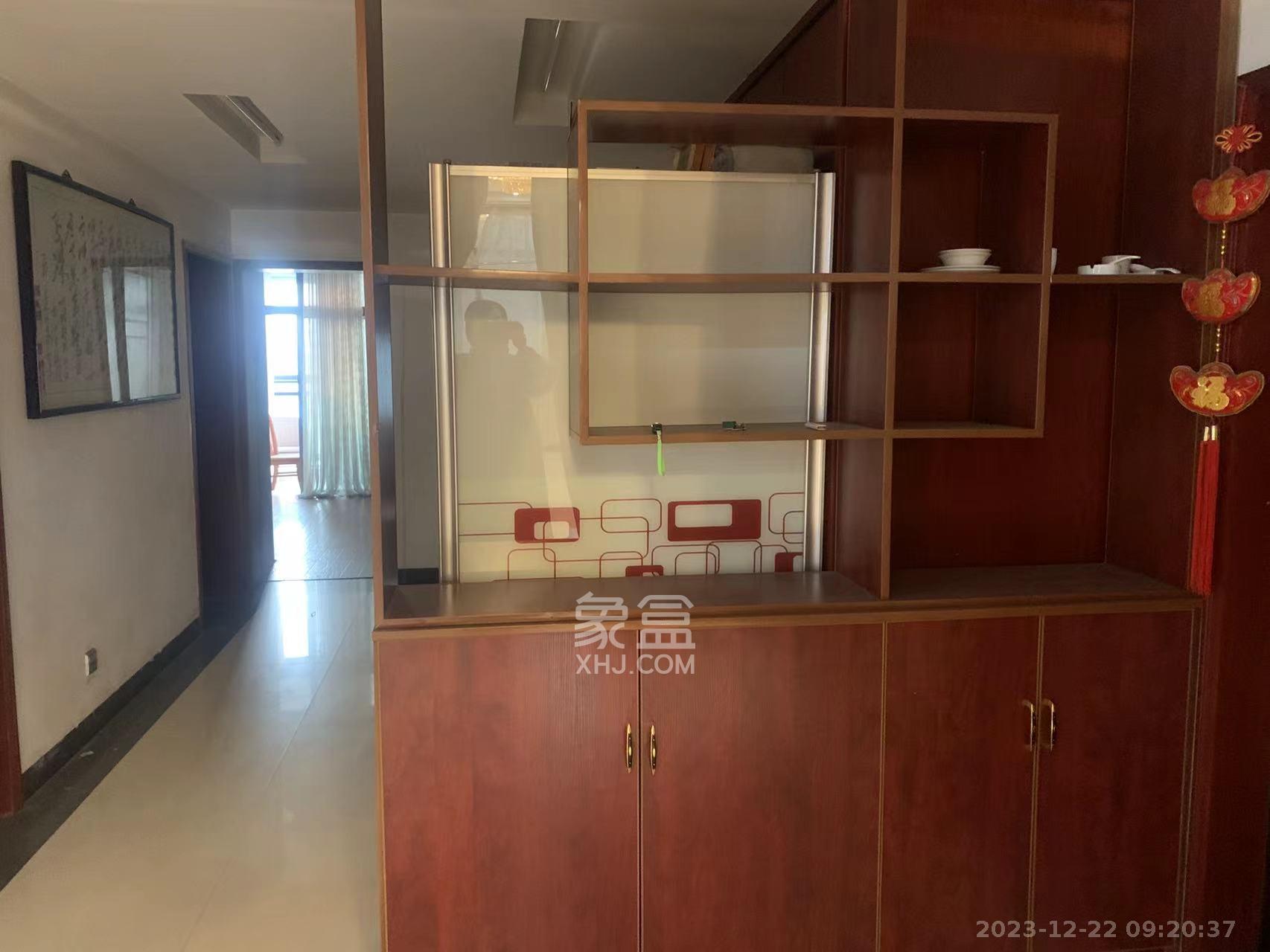 山水熙园  3室2厅2卫   2900.00元/月室内图