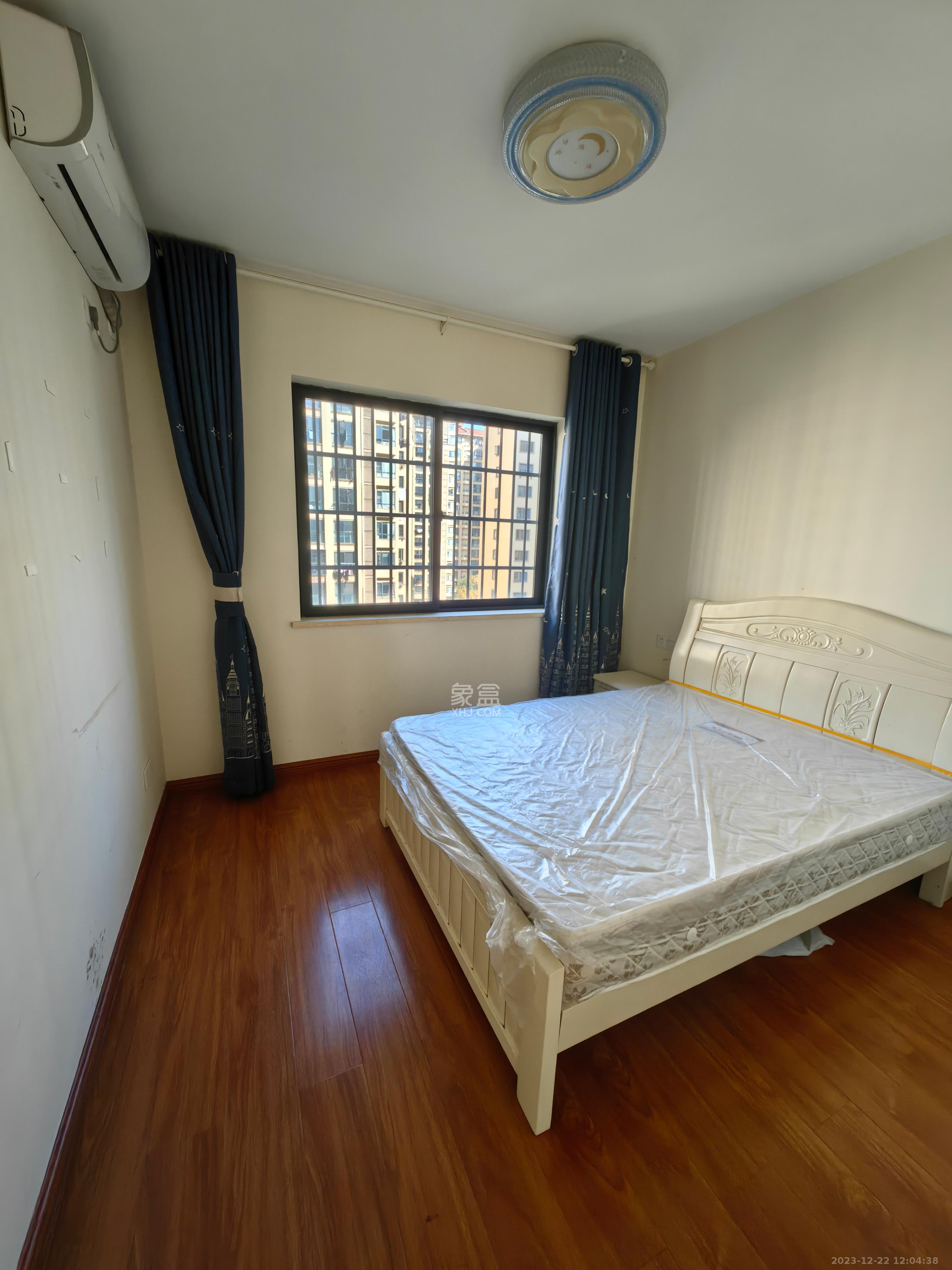 中建芙蓉嘉苑  4室2厅2卫   3200.00元/月室内图