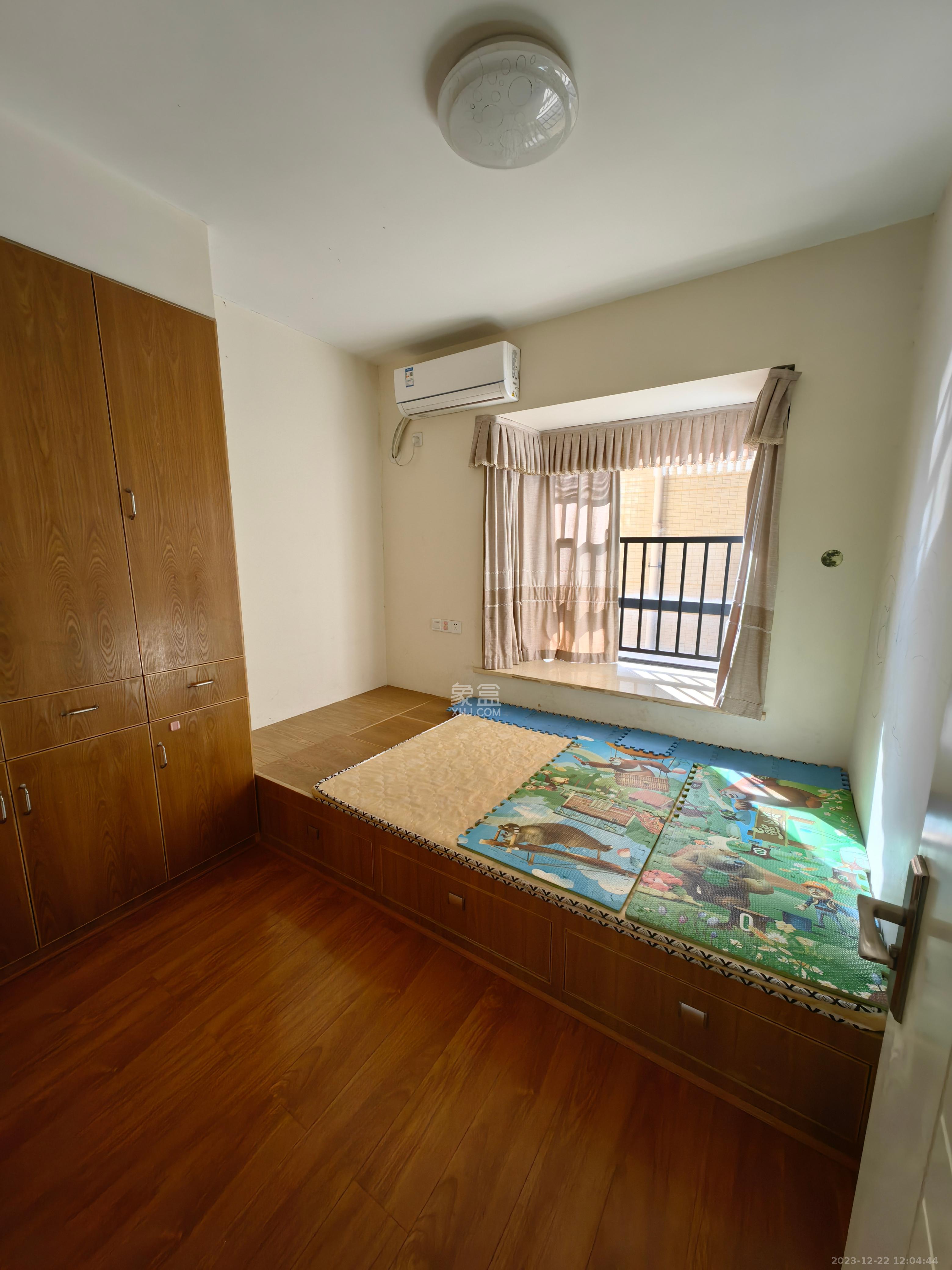 中建芙蓉嘉苑  4室2厅2卫   3200.00元/月室内图
