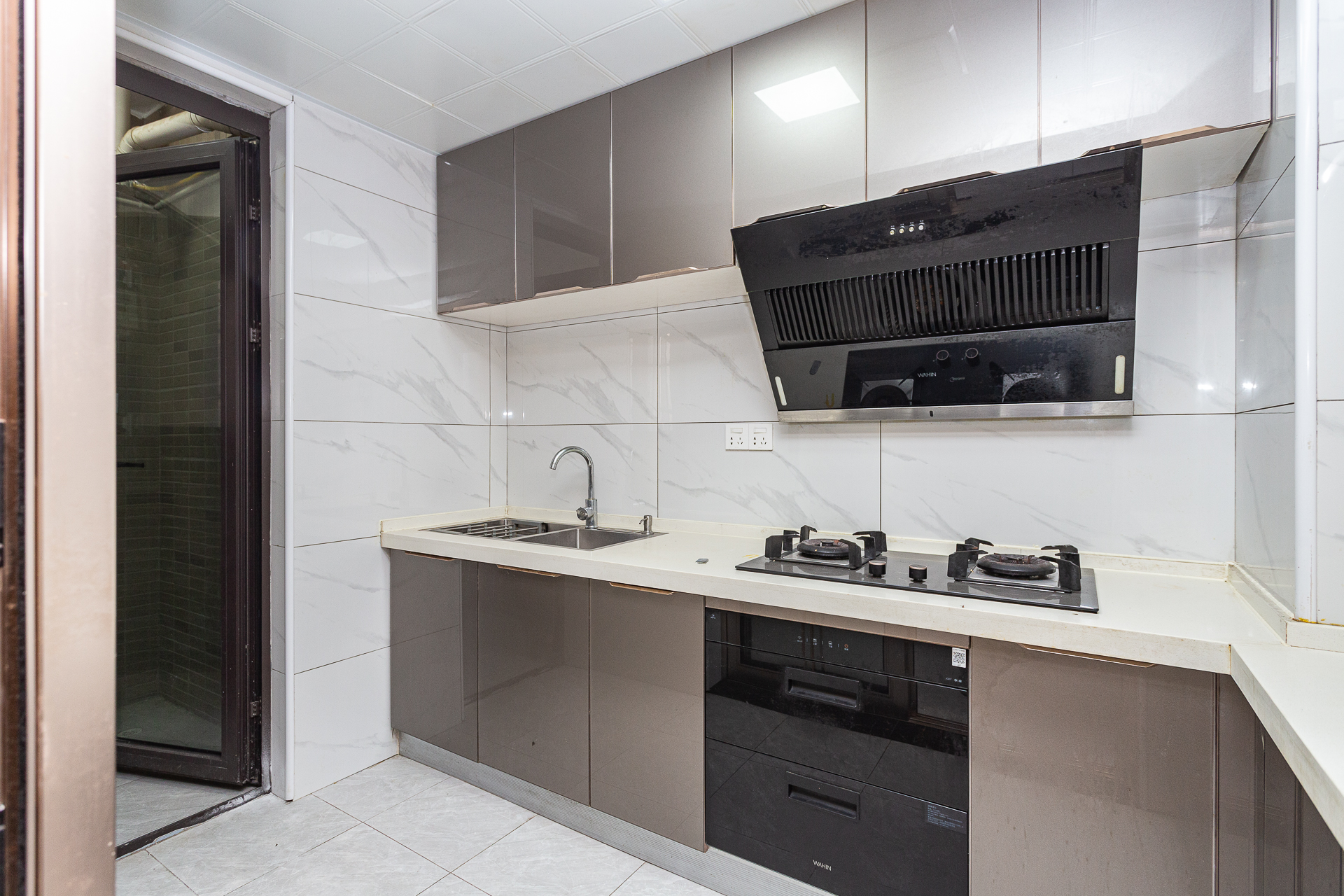 时代倾城五期 3室2厅2卫 107.8万 时代倾城五期 3室2厅2卫 107.8万厨房