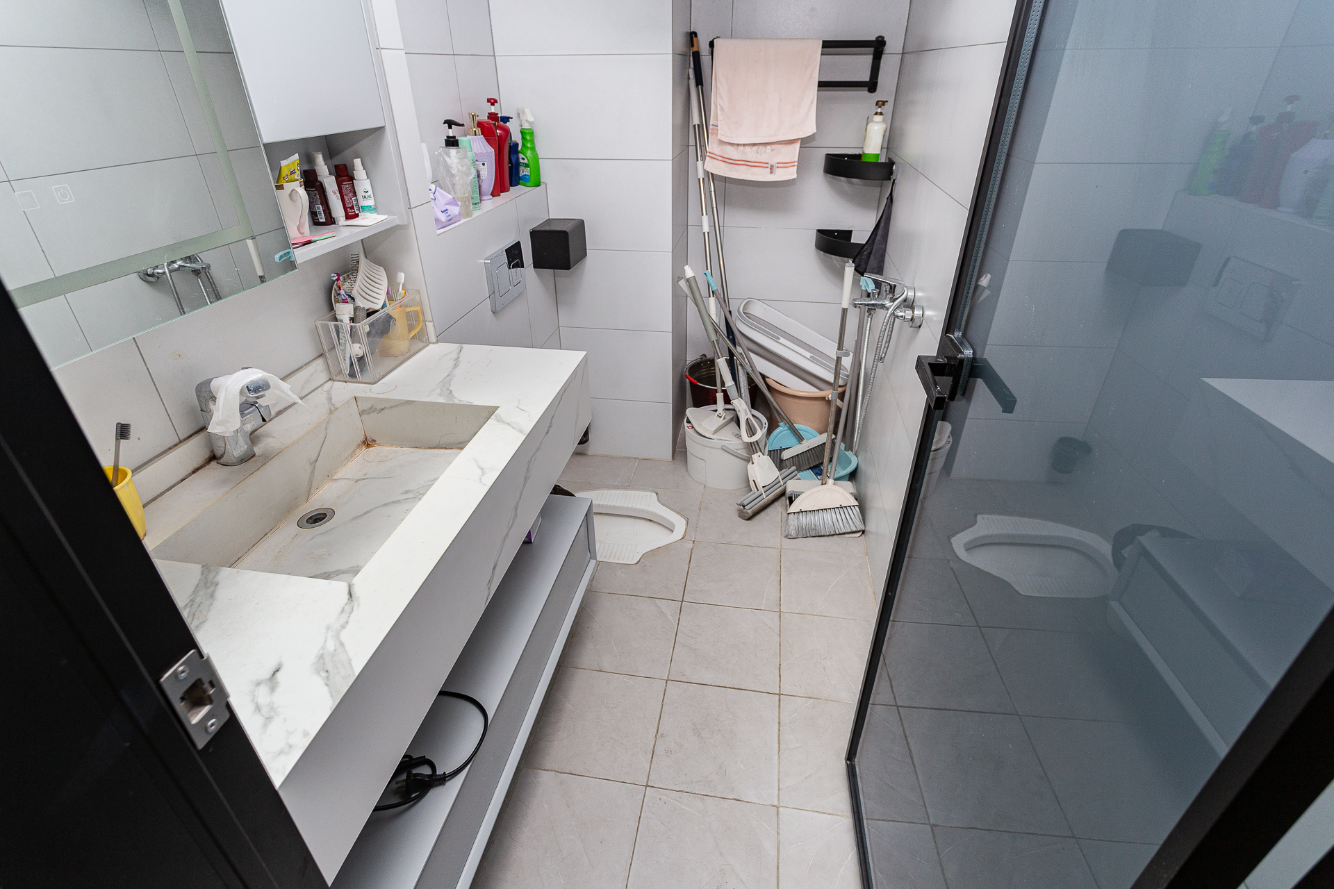 盈峰翠邸  5室2厅3卫    180.0万 盈峰翠邸  5室2厅3卫    180.0万卫生间