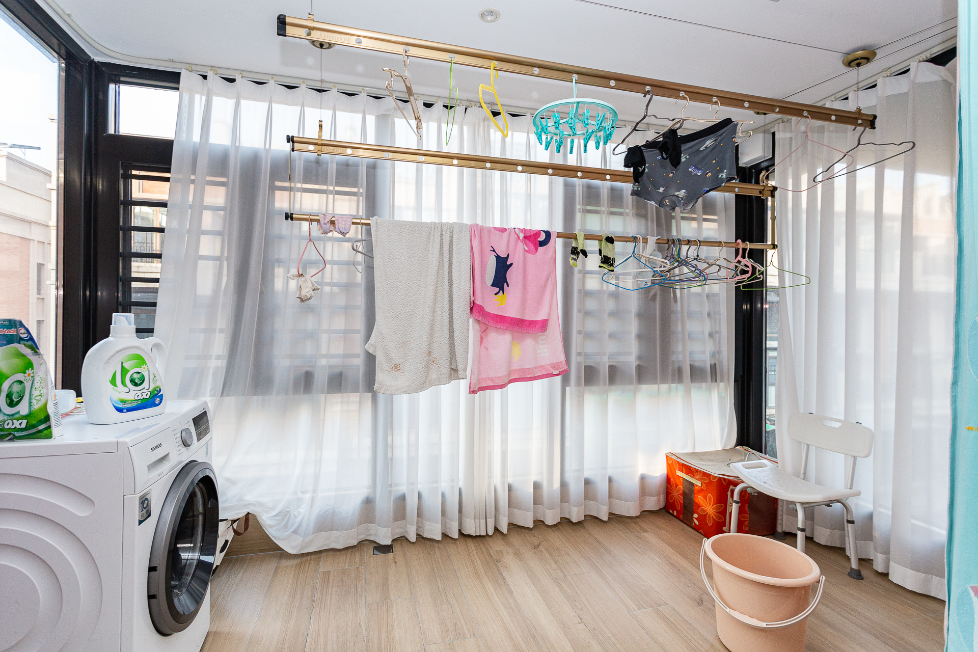 盈峰翠邸  5室2厅3卫    180.0万 盈峰翠邸  5室2厅3卫    180.0万阳台