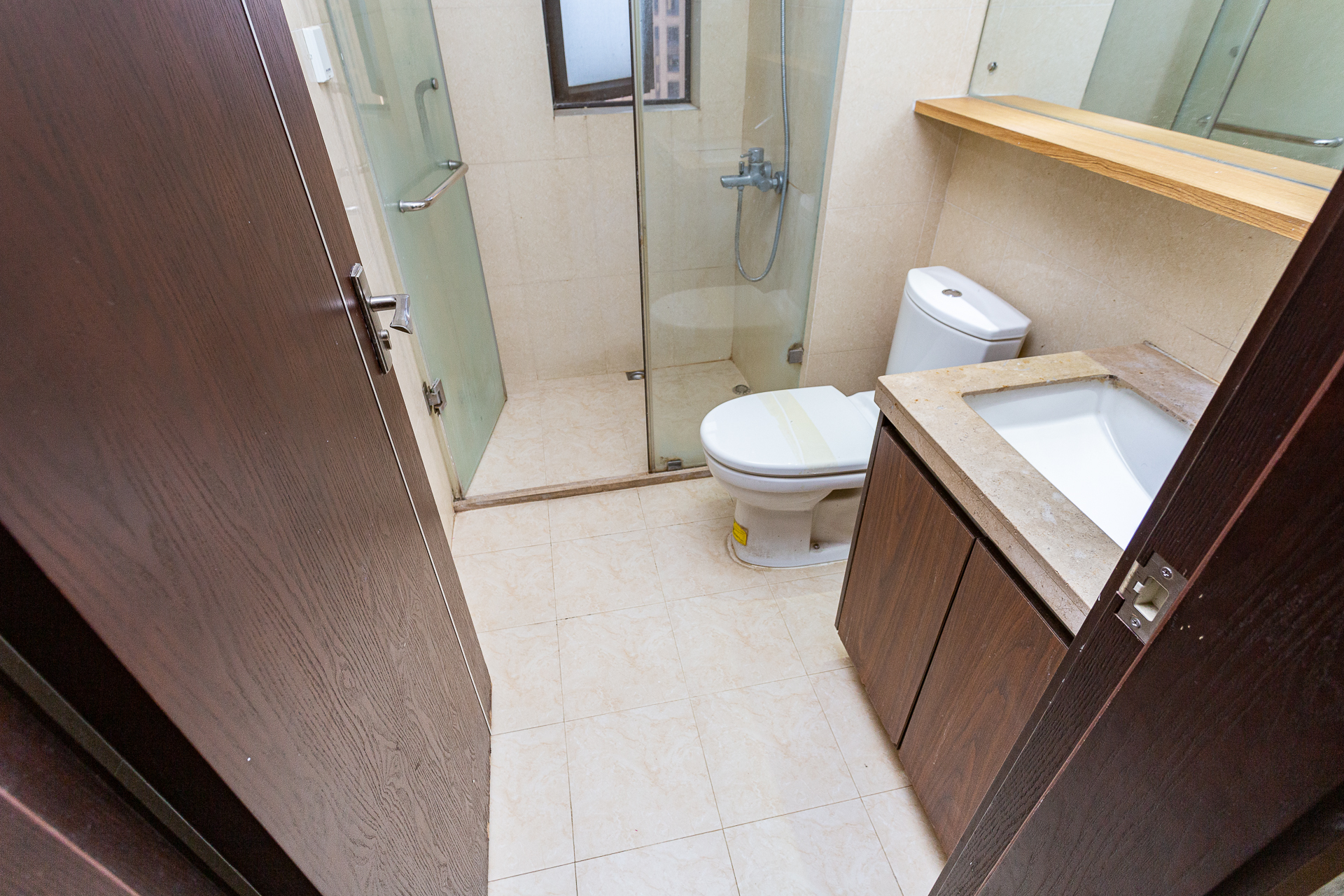 时代倾城一期 2室2厅1卫 81.8万 时代倾城一期 2室2厅1卫 81.8万卫生间