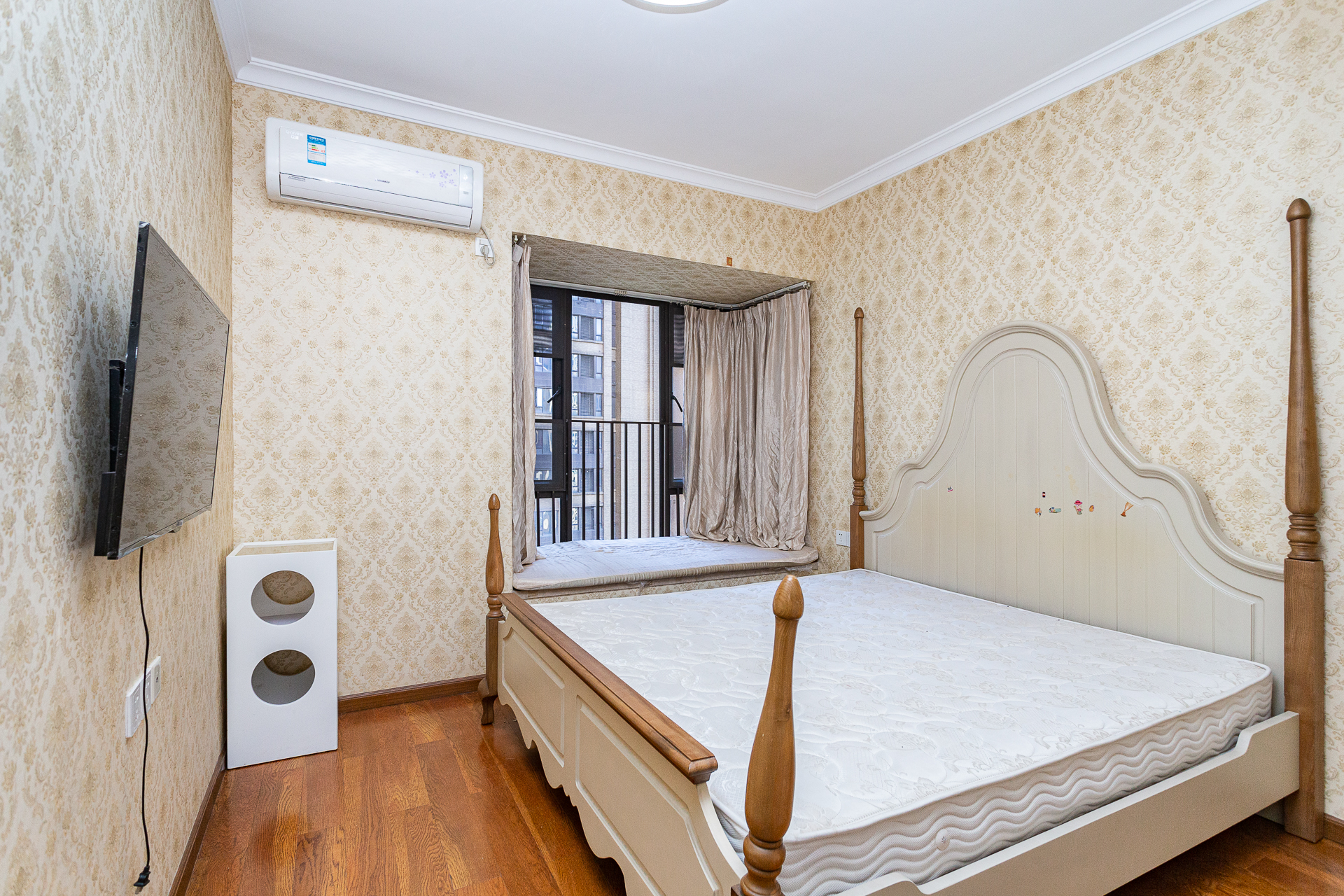 时代倾城一期 2室2厅1卫 81.8万 时代倾城一期 2室2厅1卫 81.8万卧室