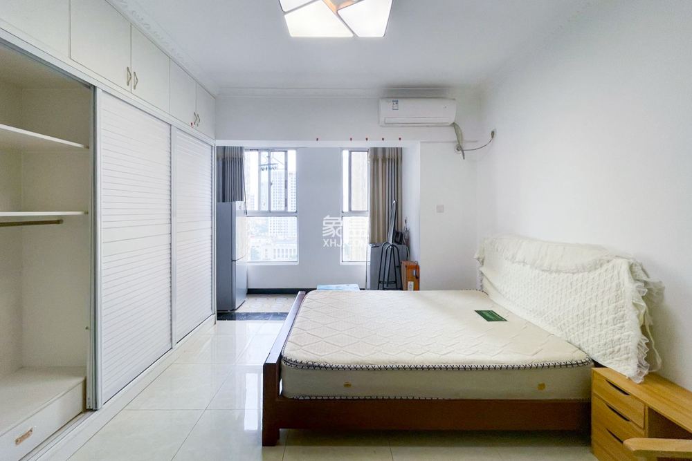 MOMA当代广场  1室1厅1卫    16.0万