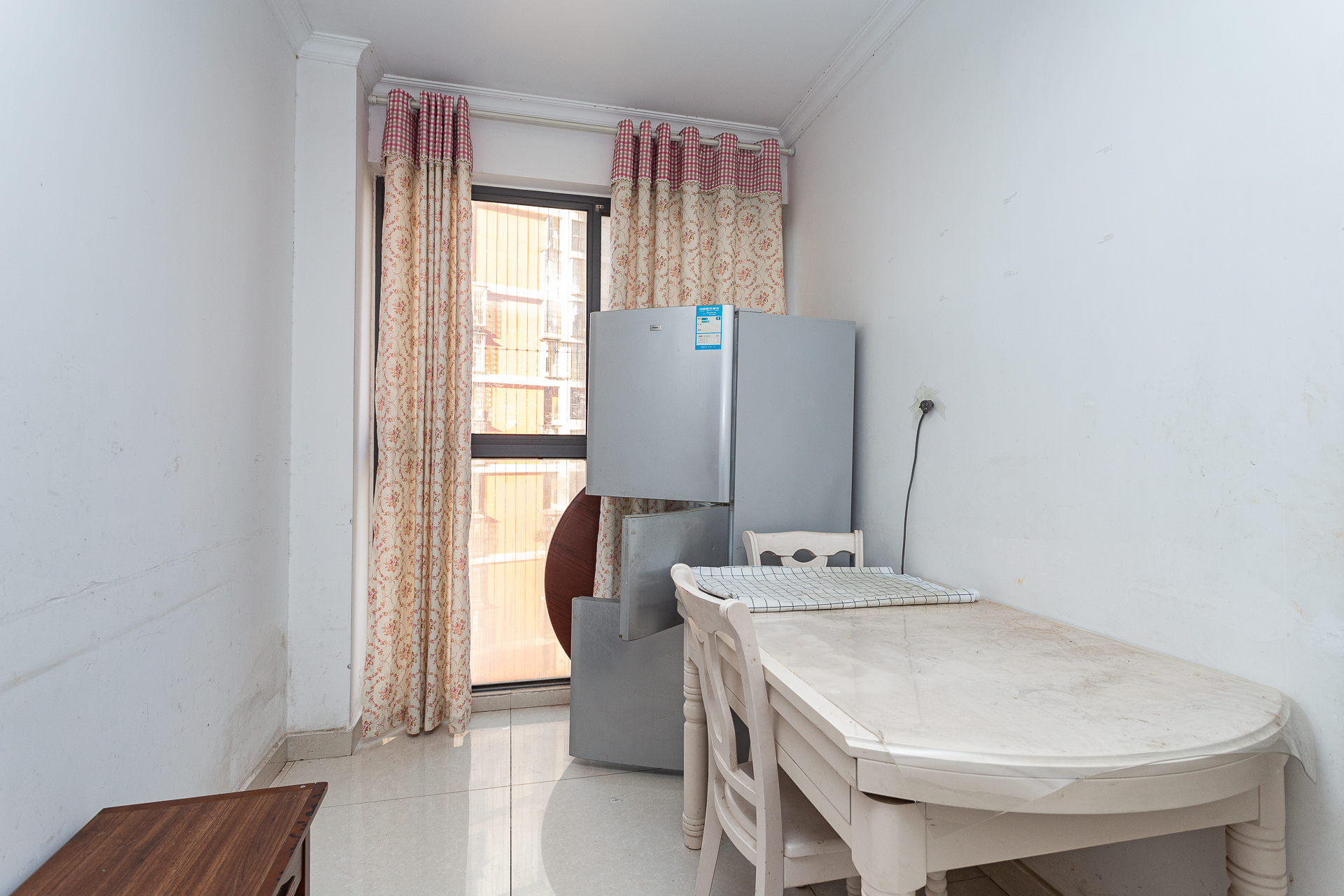 浩龙音乐界  3室2厅2卫    60.8万卧室