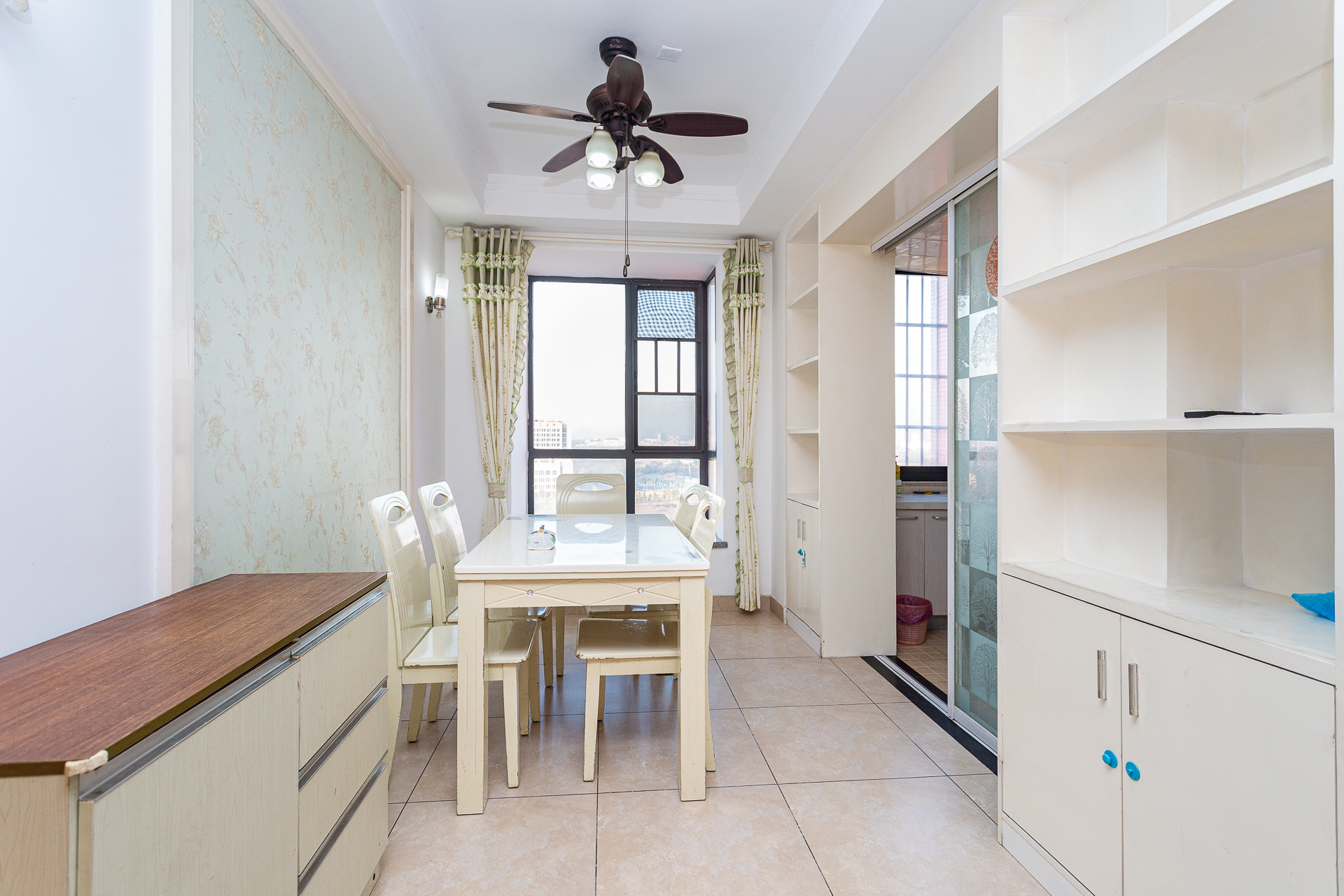 浩龙音乐界 3室2厅1卫 73.8万 浩龙音乐界 3室2厅1卫 73.8万其他