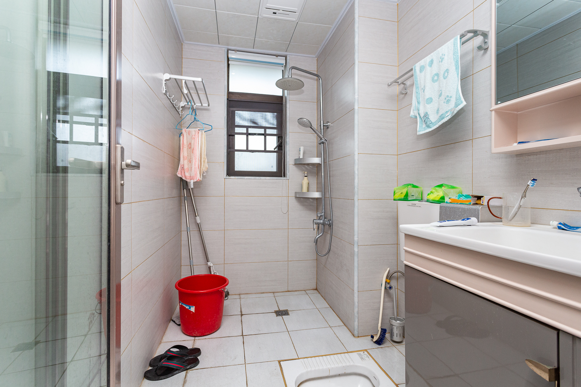 时代倾城三期 3室2厅2卫 98.0万 时代倾城三期 3室2厅2卫 98.0万卫生间