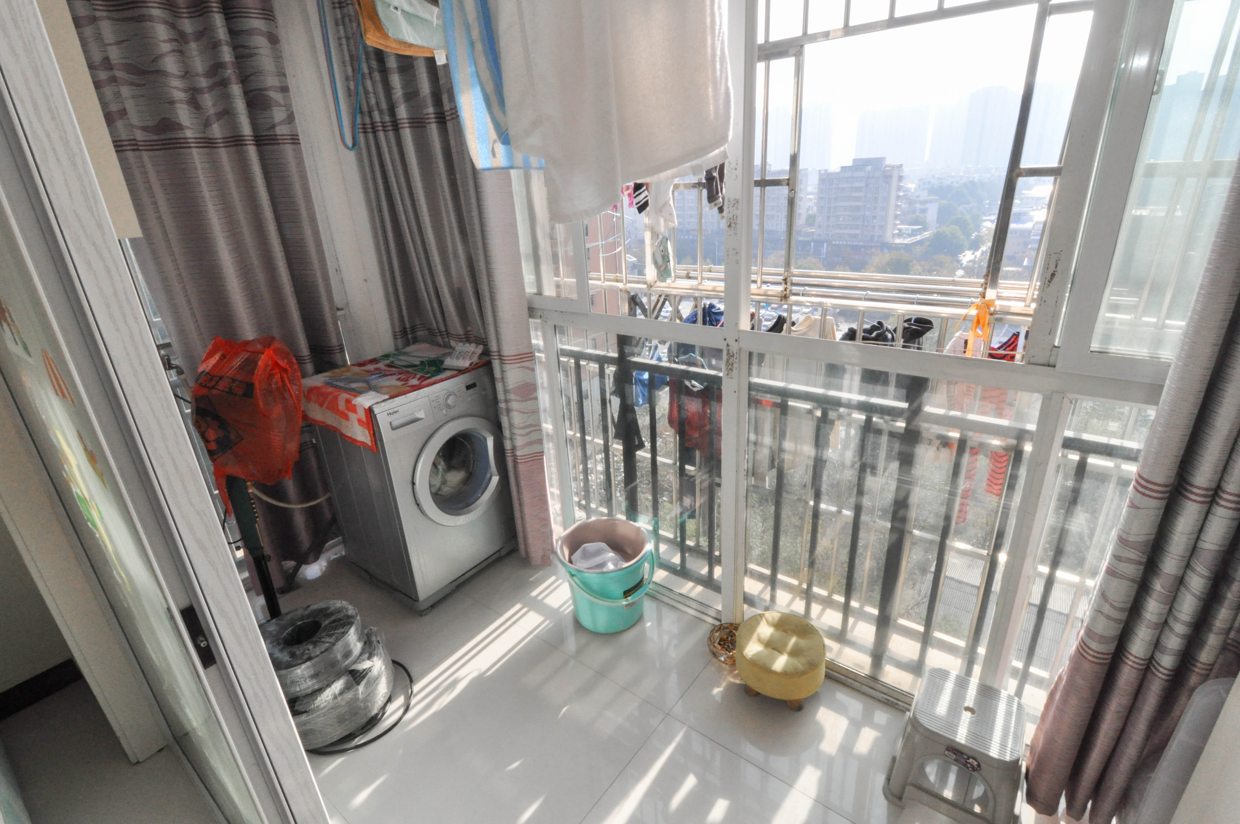 中房F联邦  2室2厅1卫   79.00万卧室