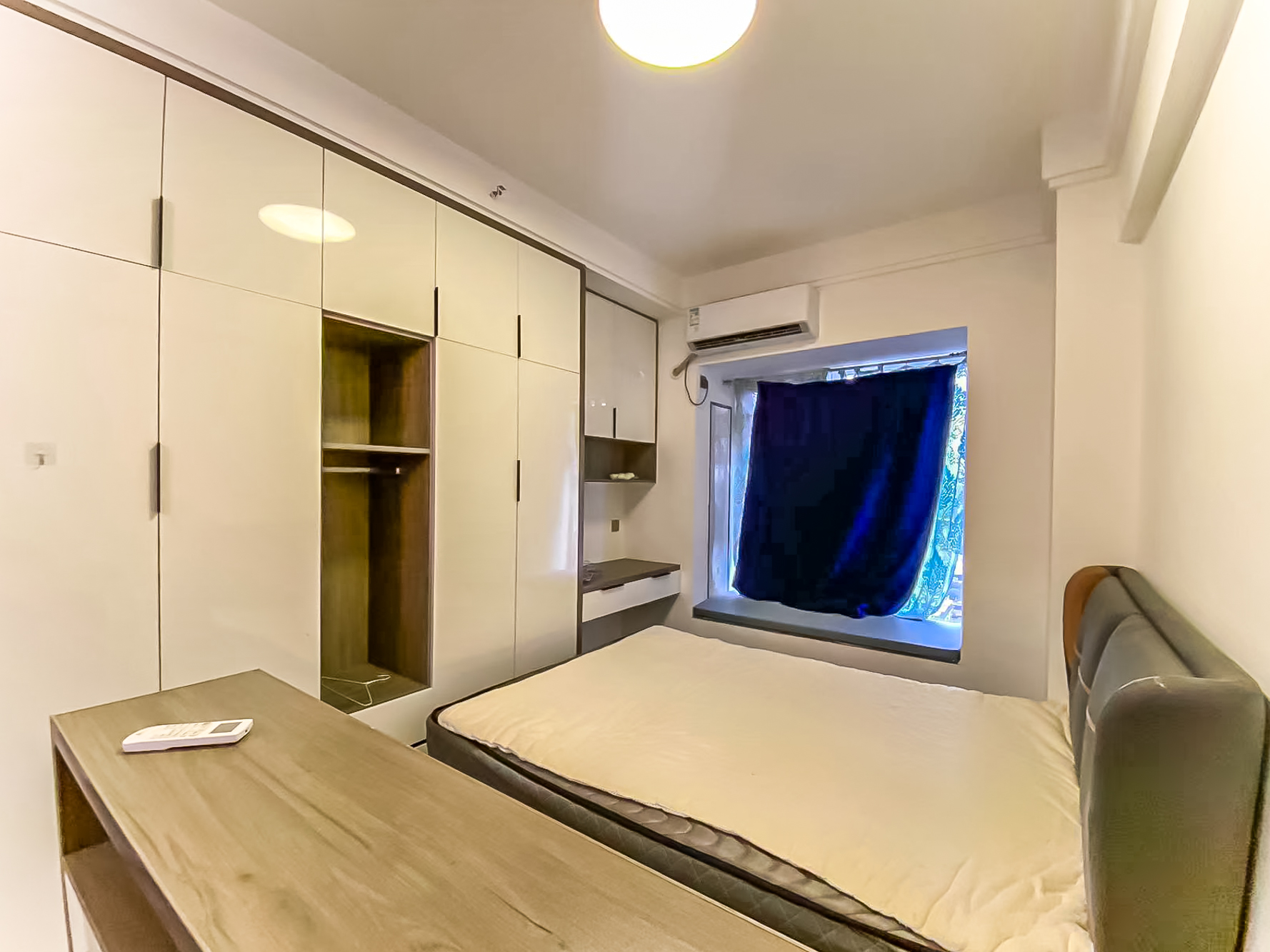 保利香槟国际  1室1厅1卫    23.95万客厅