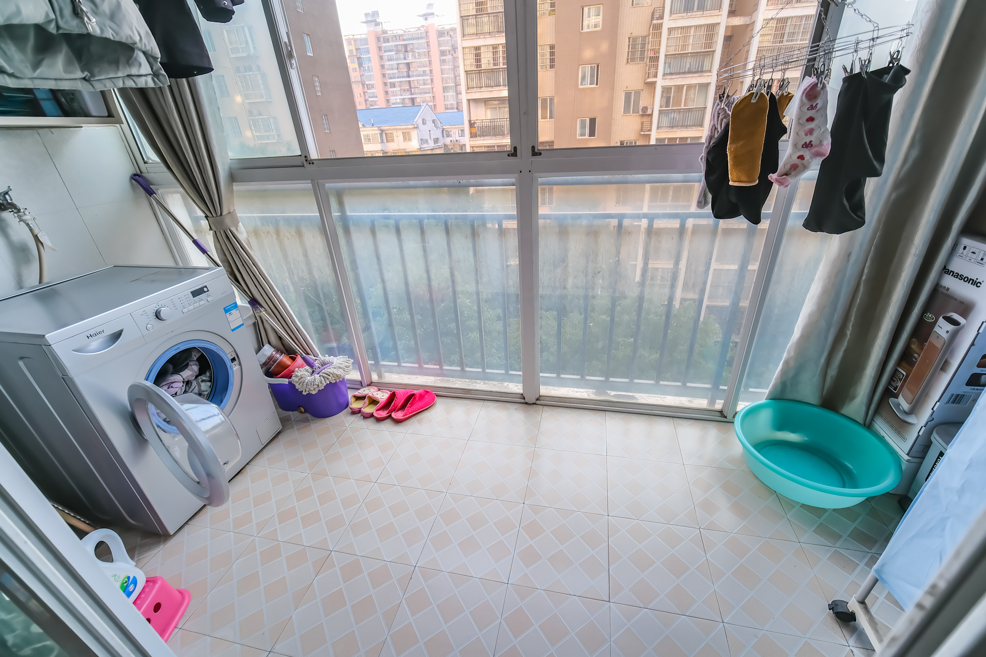 万丽景园 2室2厅1卫 57.8万 万丽景园 2室2厅1卫 57.8万阳台