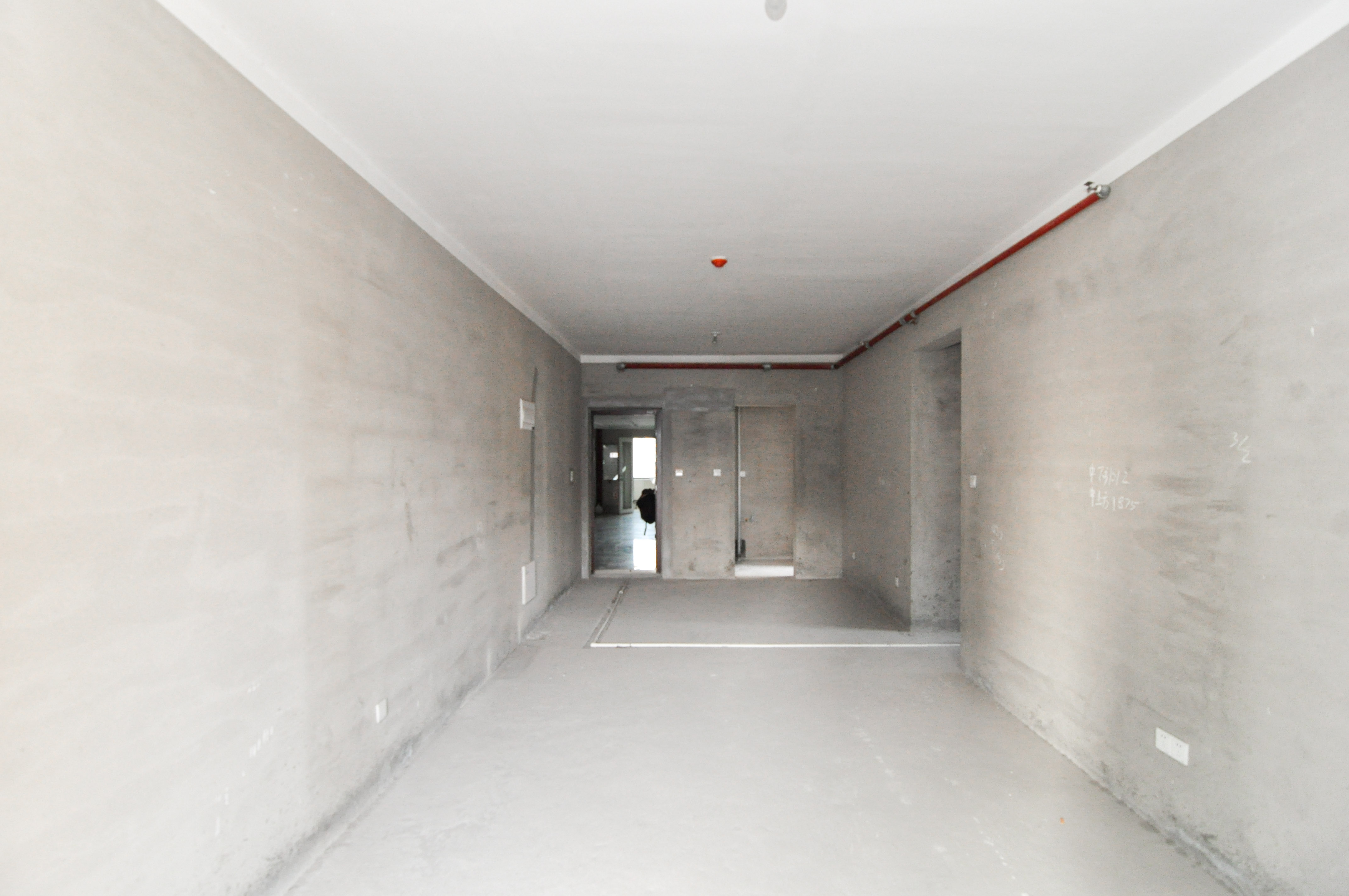 中建梅溪湖中心  3室2厅2卫    153.0万客厅