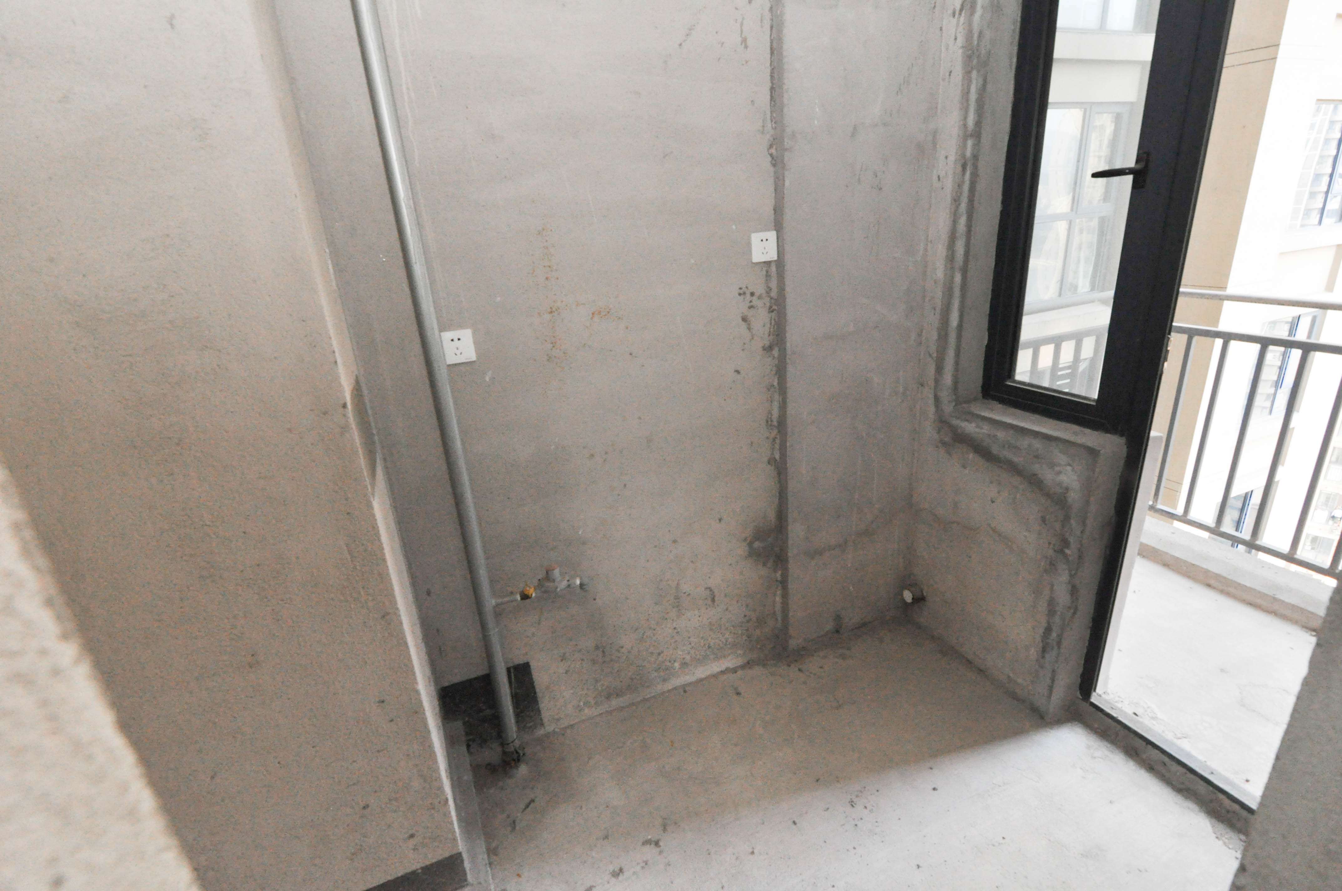 中建梅溪湖中心  3室2厅2卫    153.0万其他