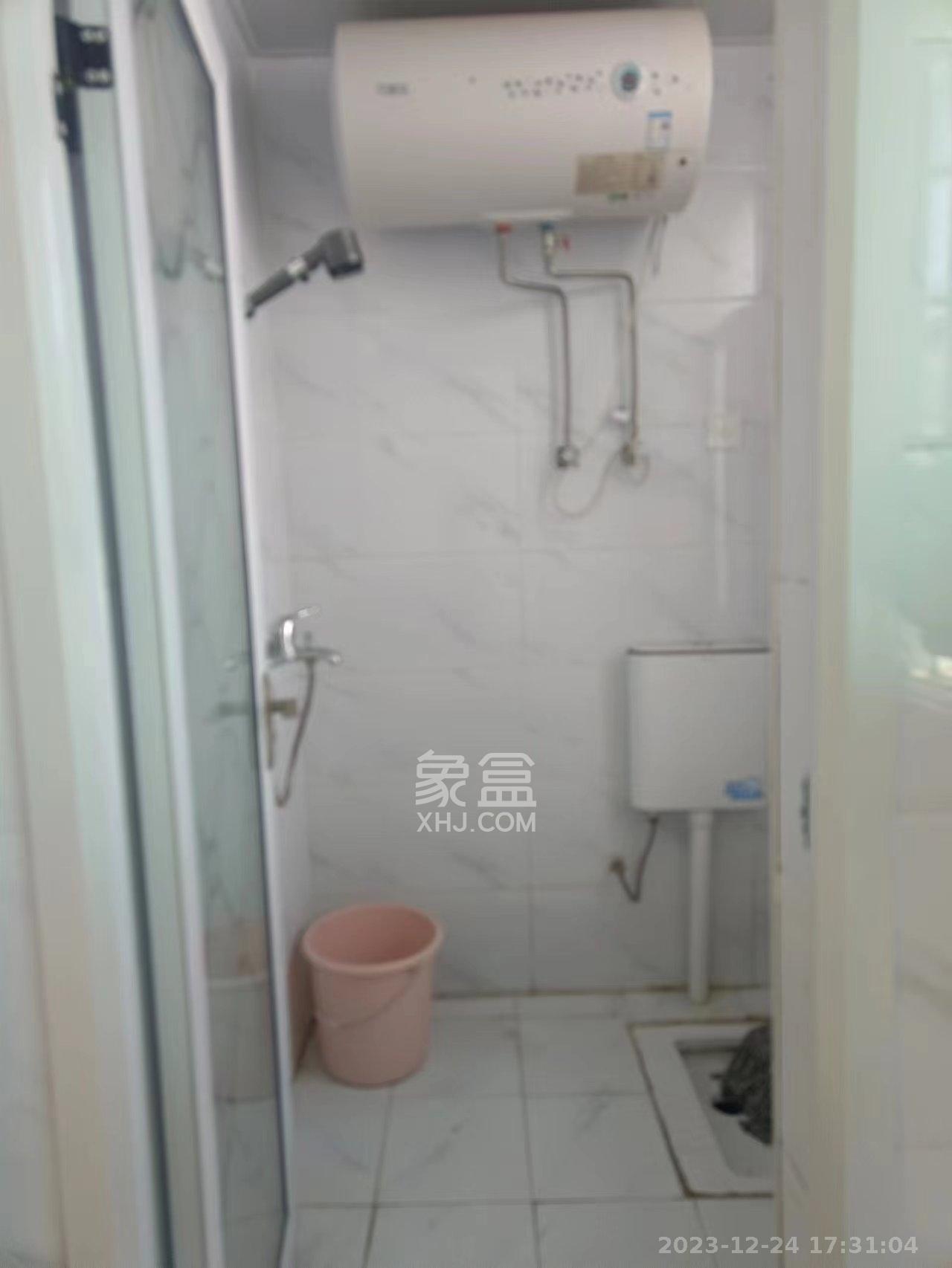 靳江小区  1室1厅1卫   1280.00元/月室内图
