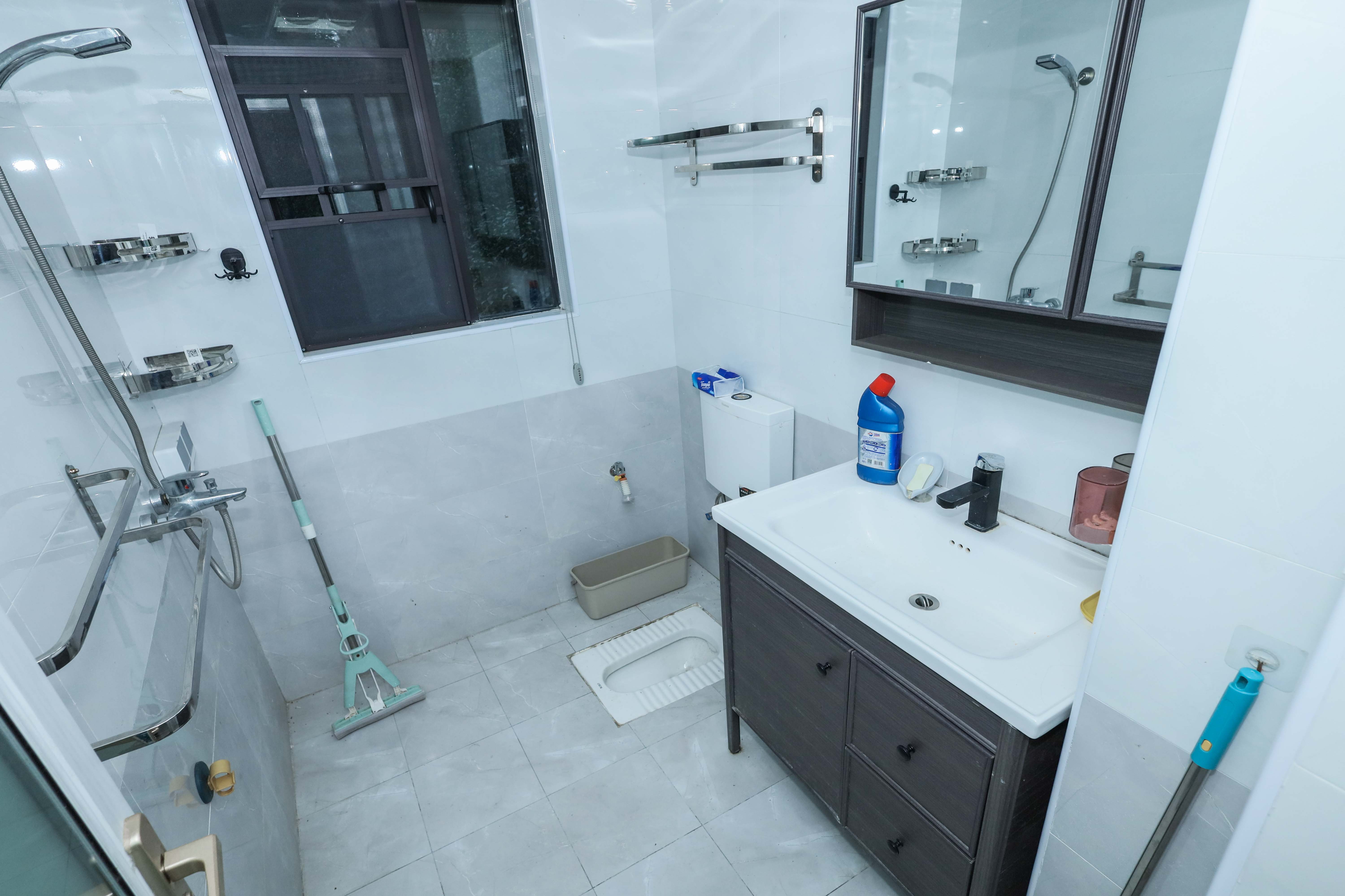 惠天然梅岭国际  3室2厅2卫    120.0万卫生间