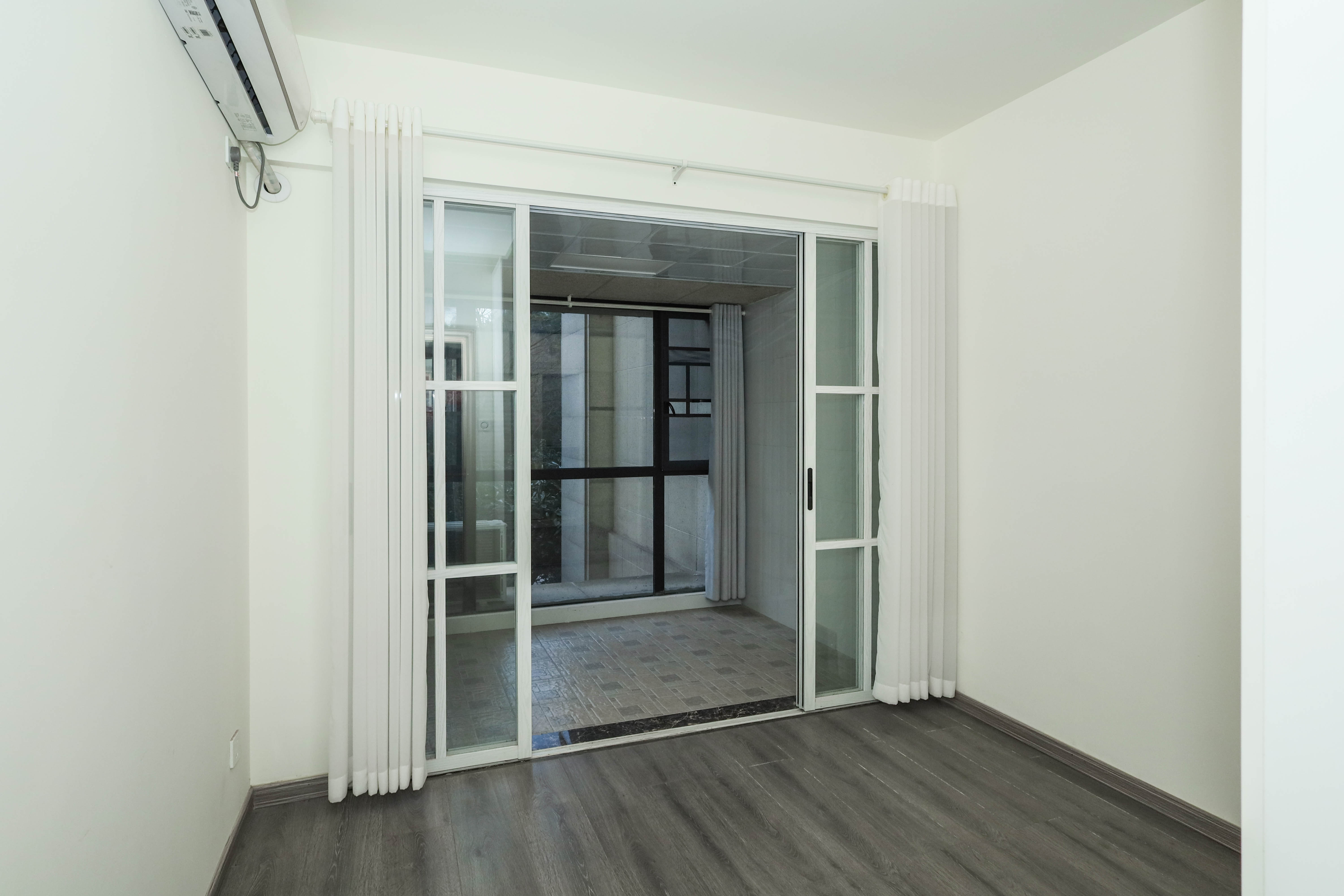 惠天然梅岭国际 3室2厅2卫 120.0万 惠天然梅岭国际 3室2厅2卫 120.0万卧室