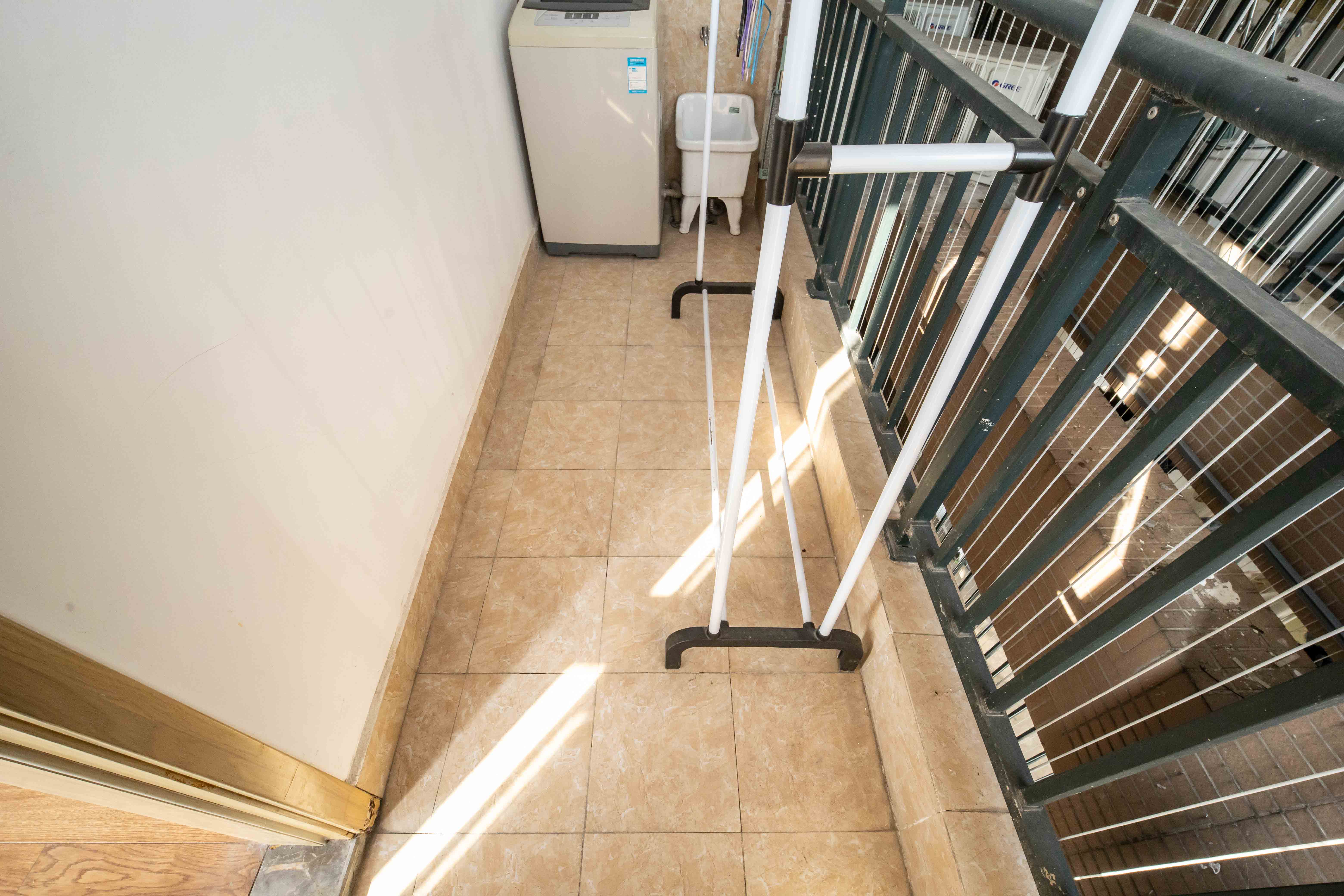 鑫科明珠  1室1厅1卫    33.8万阳台