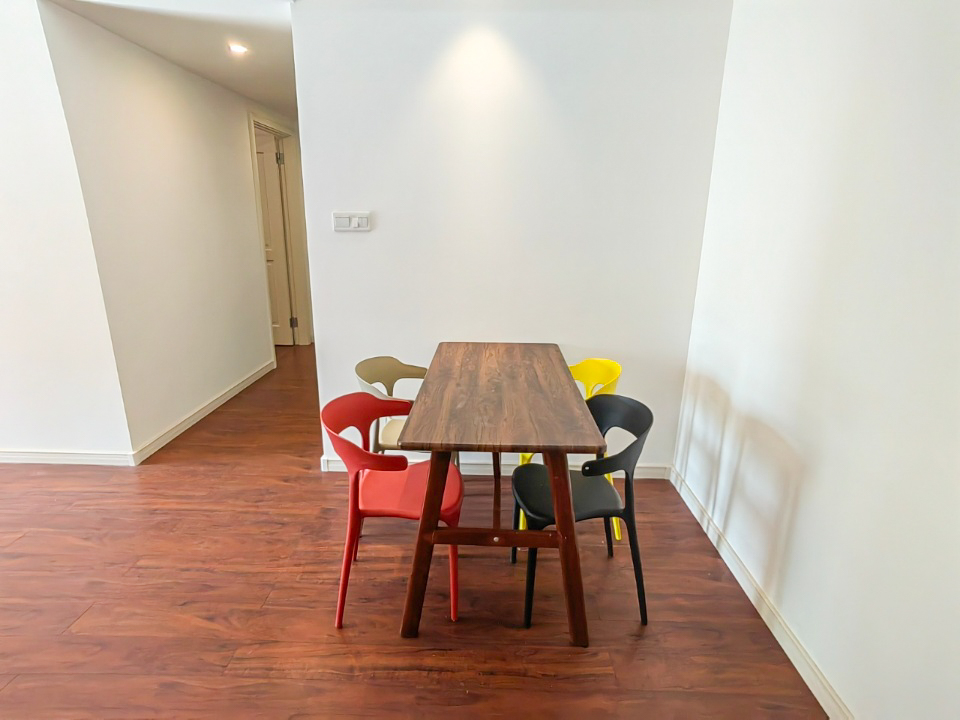 万科魅力之城  3室2厅2卫    123.0万客厅