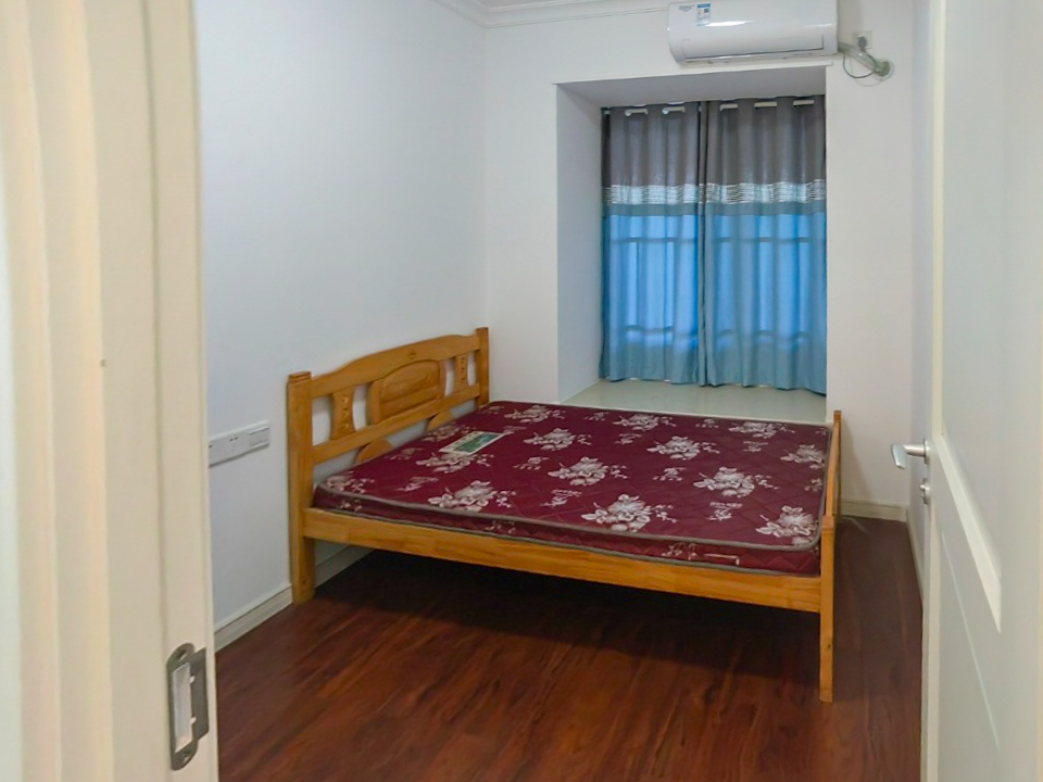 万科魅力之城  3室2厅2卫    123.0万卧室