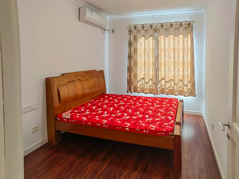 万科魅力之城  3室2厅2卫    123.0万卧室