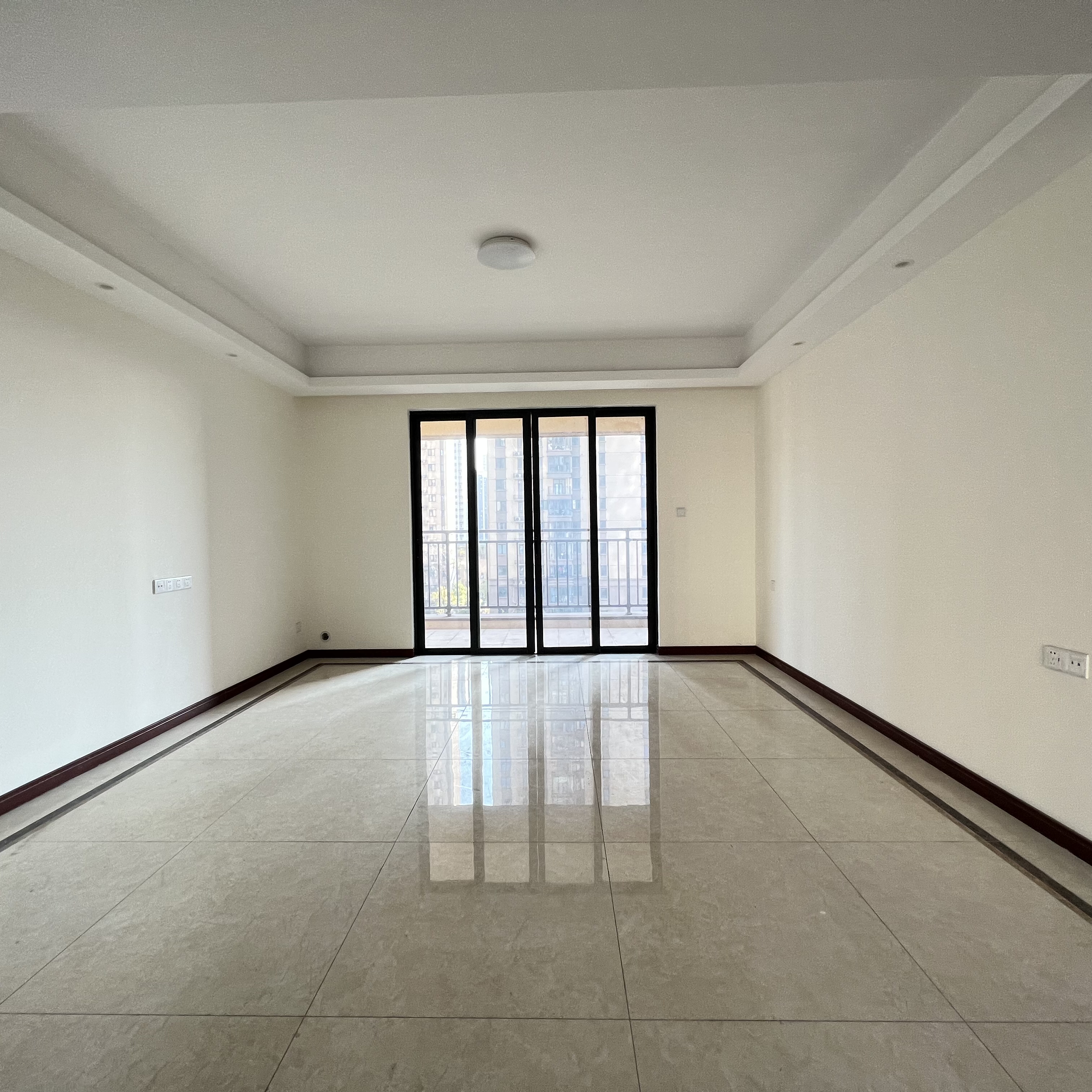 中建玥熙台 4室2厅2卫 92.0万 中建玥熙台 4室2厅2卫 92.0万室内图