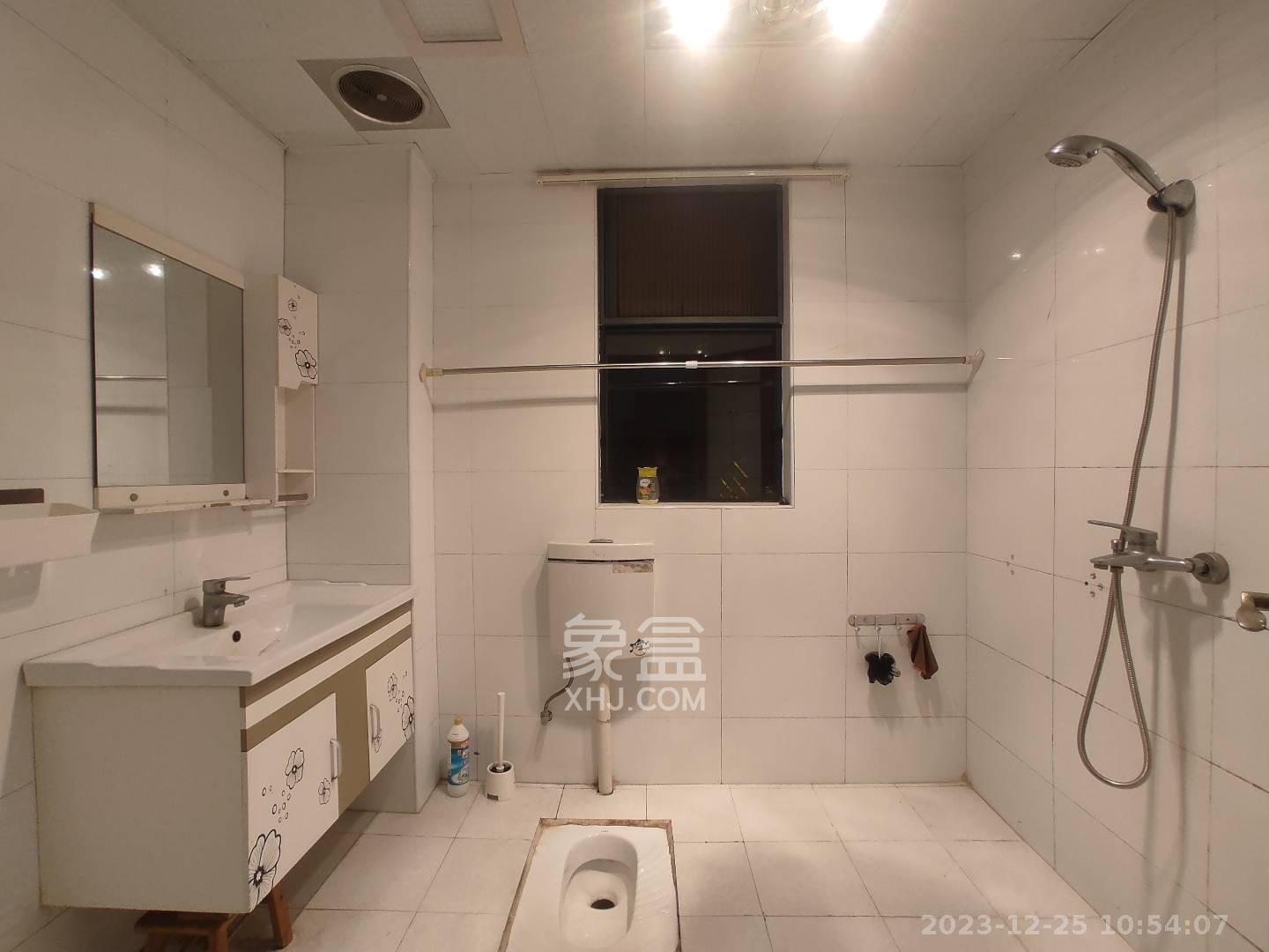 中建麓山和苑  2室2厅1卫   1850.00元/月室内图