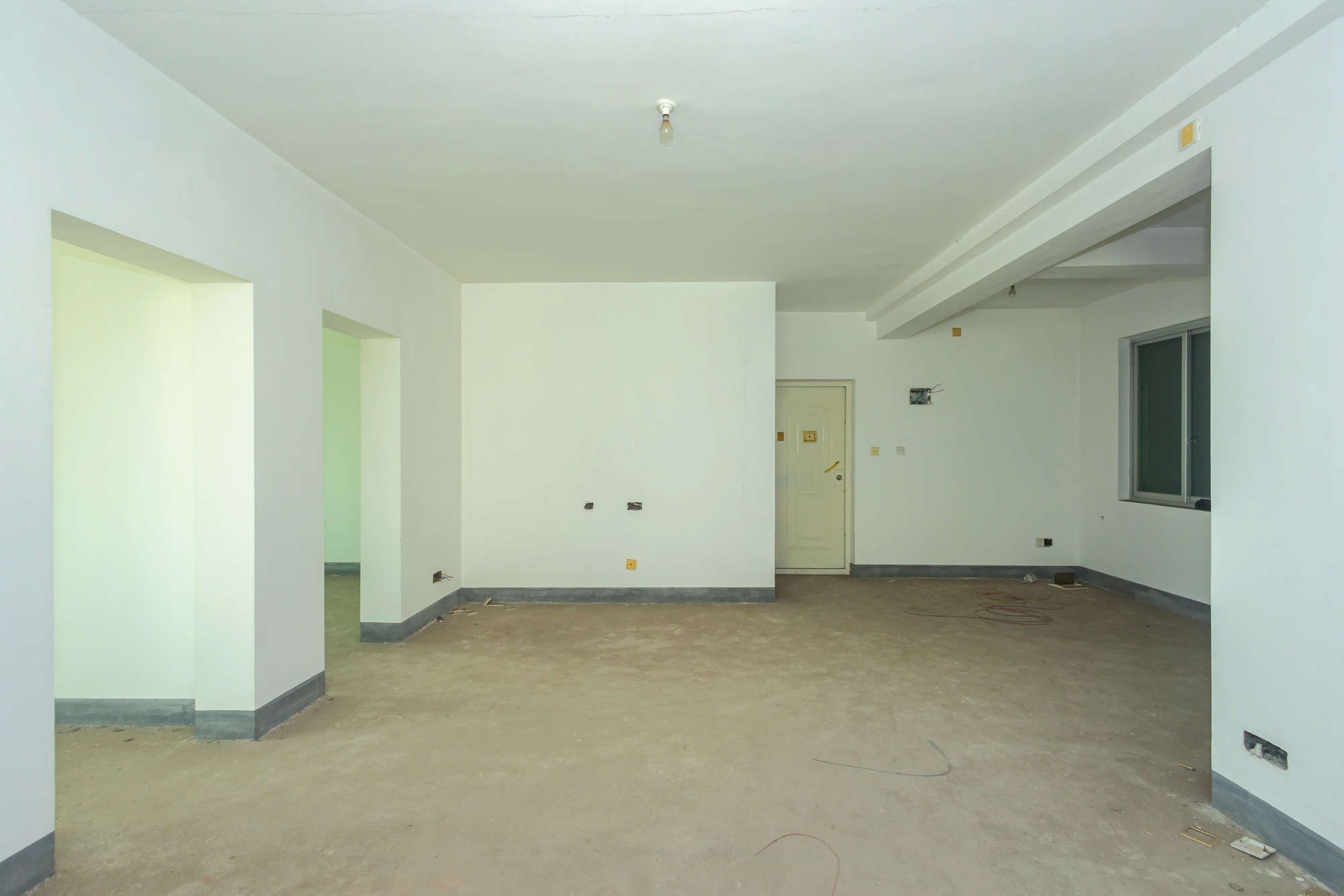 中南汽车世界 3室2厅2卫 47.3万 中南汽车世界 3室2厅2卫 47.3万客厅