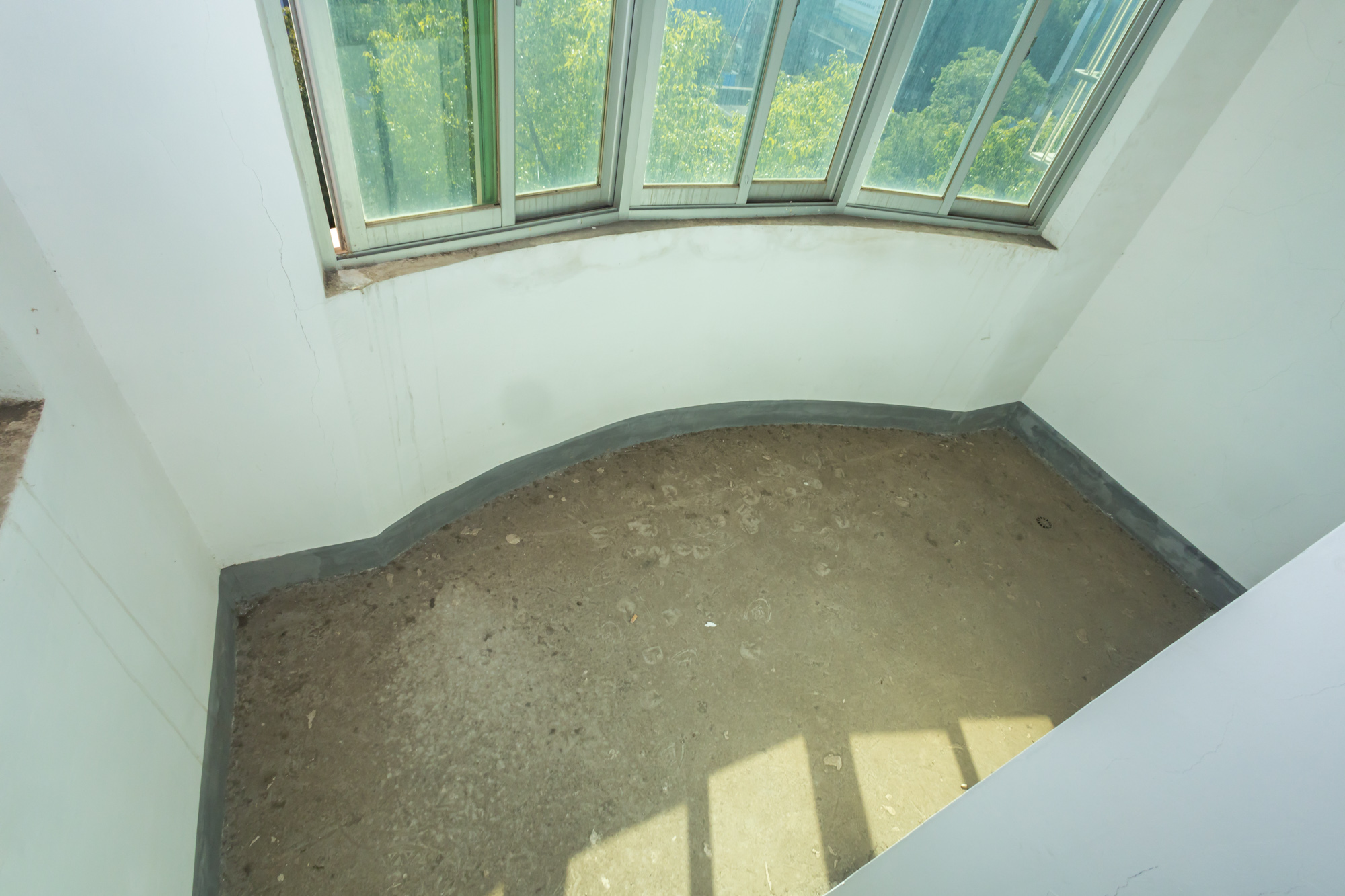 中南汽车世界 3室2厅2卫 47.3万 中南汽车世界 3室2厅2卫 47.3万阳台