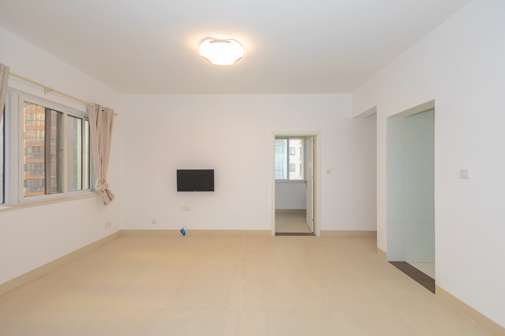 楚天世纪城东苑 2室2厅1卫 51.0万 楚天世纪城东苑 2室2厅1卫 51.0万客厅