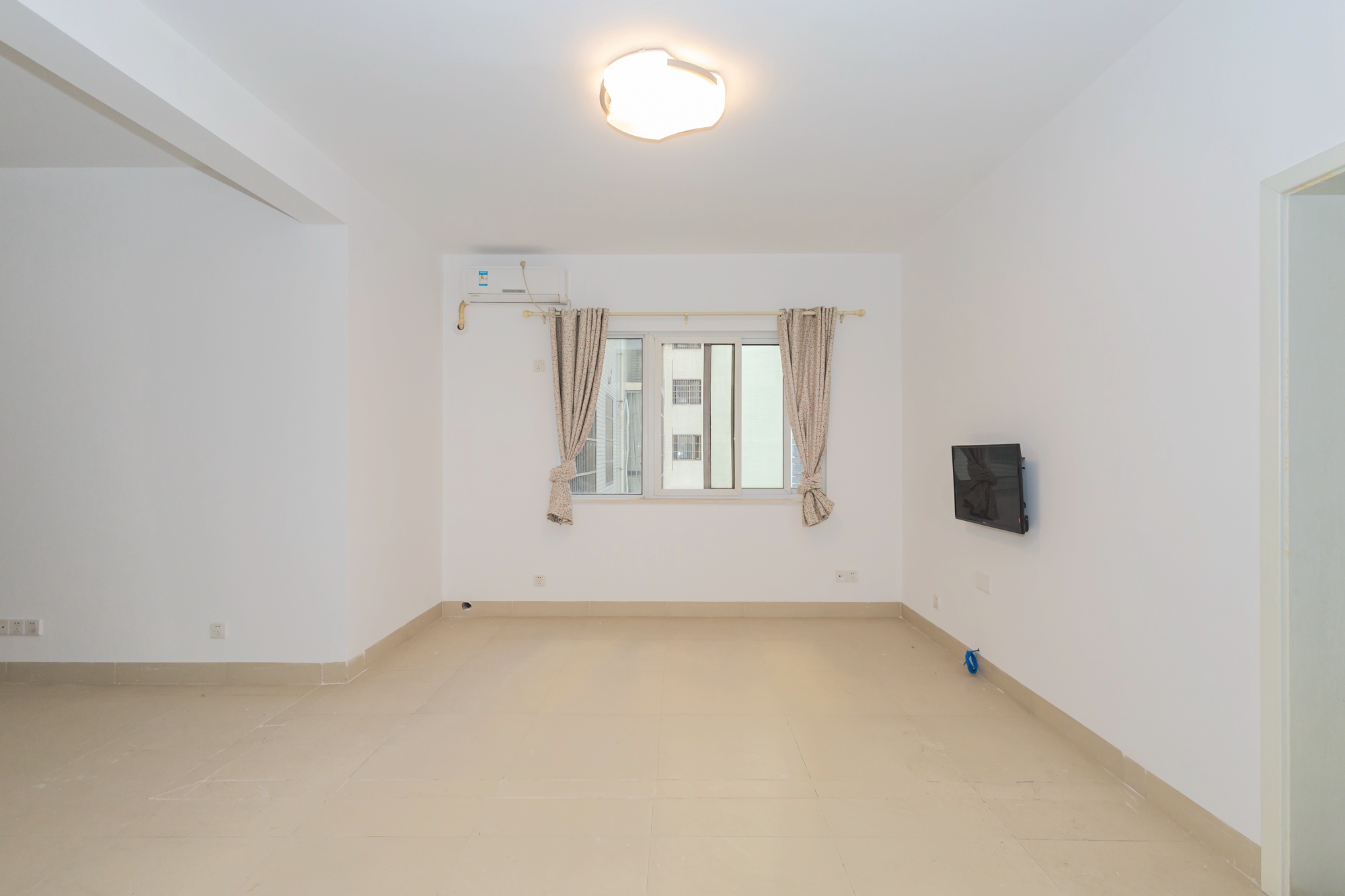 楚天世纪城东苑 2室2厅1卫 51.0万 楚天世纪城东苑 2室2厅1卫 51.0万客厅