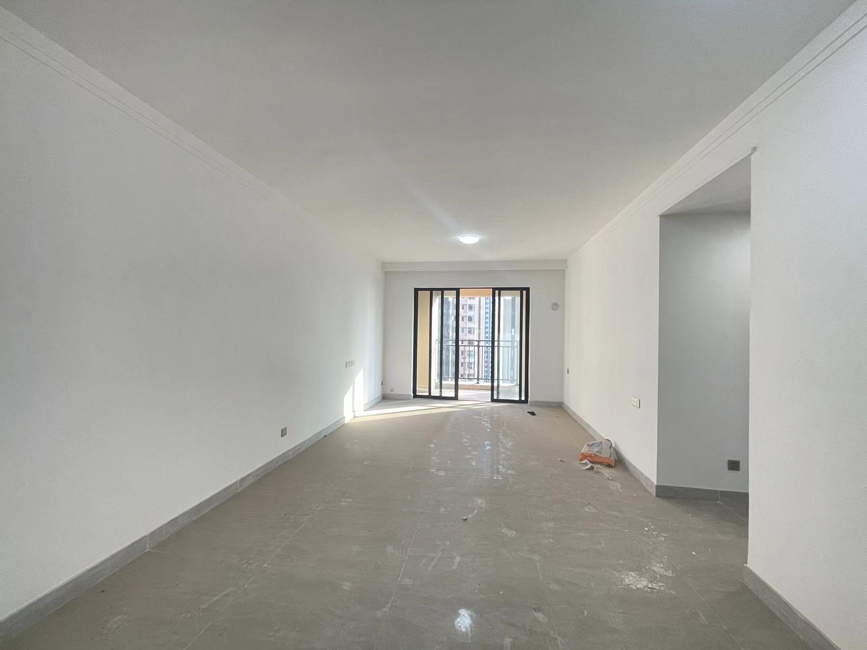 美的檀府  3室2厅2卫    60.0万 美的檀府  3室2厅2卫    60.0万室内图