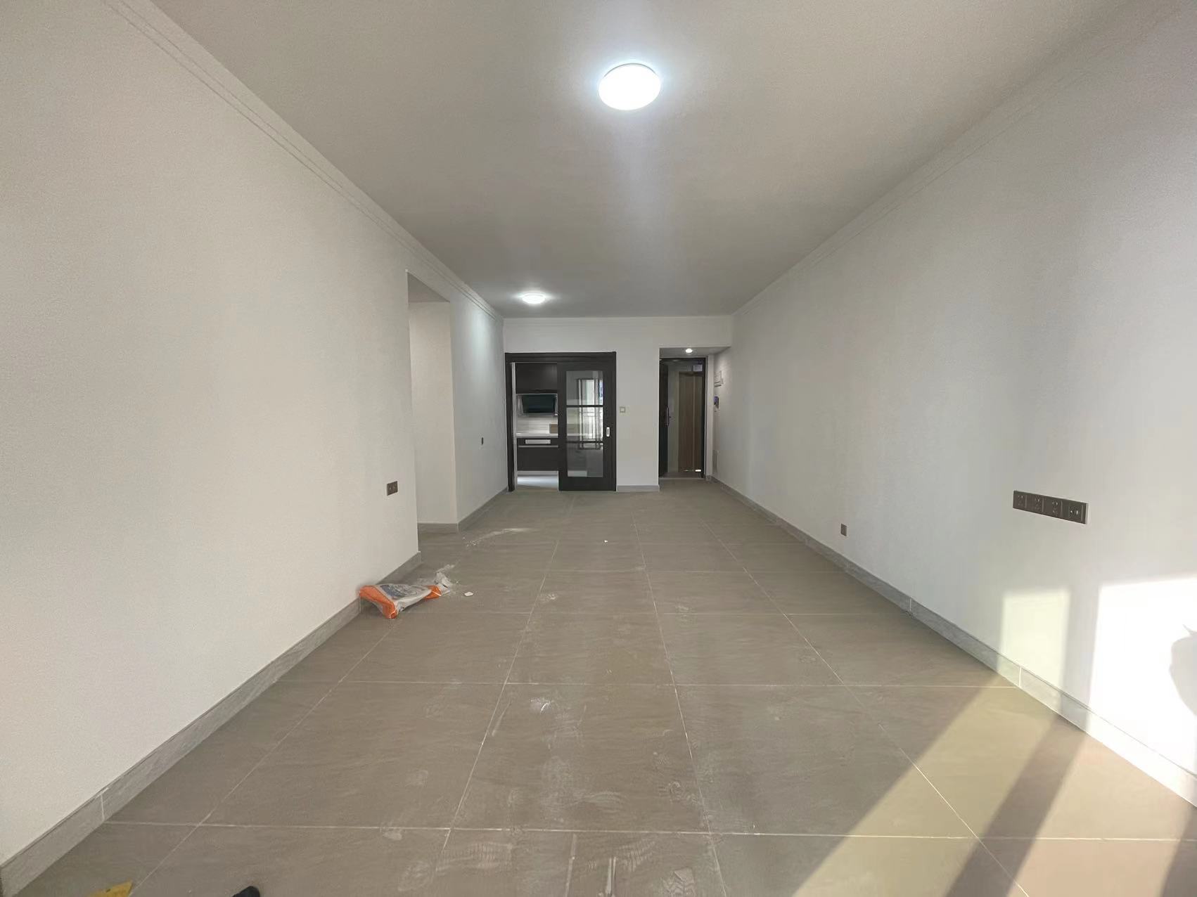 美的檀府  3室2厅2卫    60.0万 美的檀府  3室2厅2卫    60.0万室内图