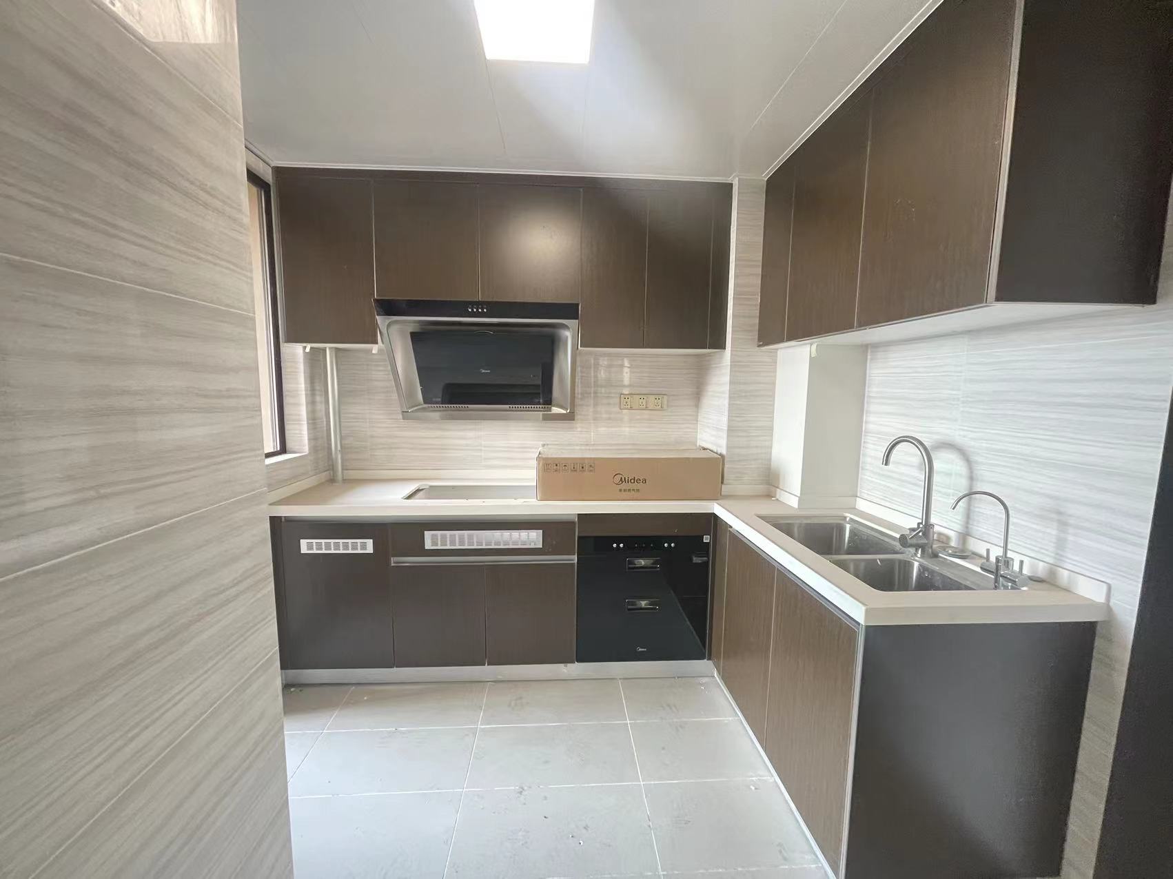 美的檀府  3室2厅2卫    60.0万 美的檀府  3室2厅2卫    60.0万室内图