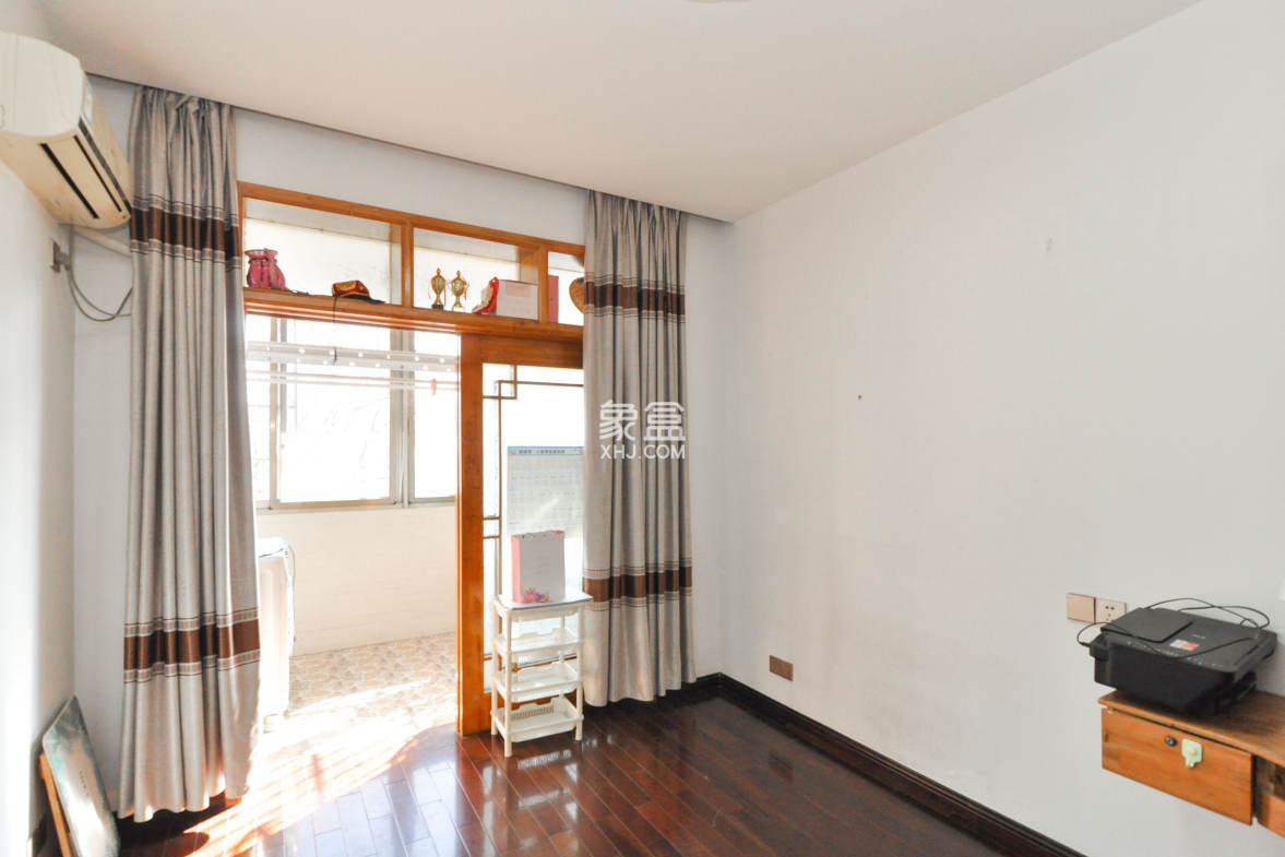 麓谷雅园  4室2厅2卫    70.0万 麓谷雅园  4室2厅2卫    70.0万其他